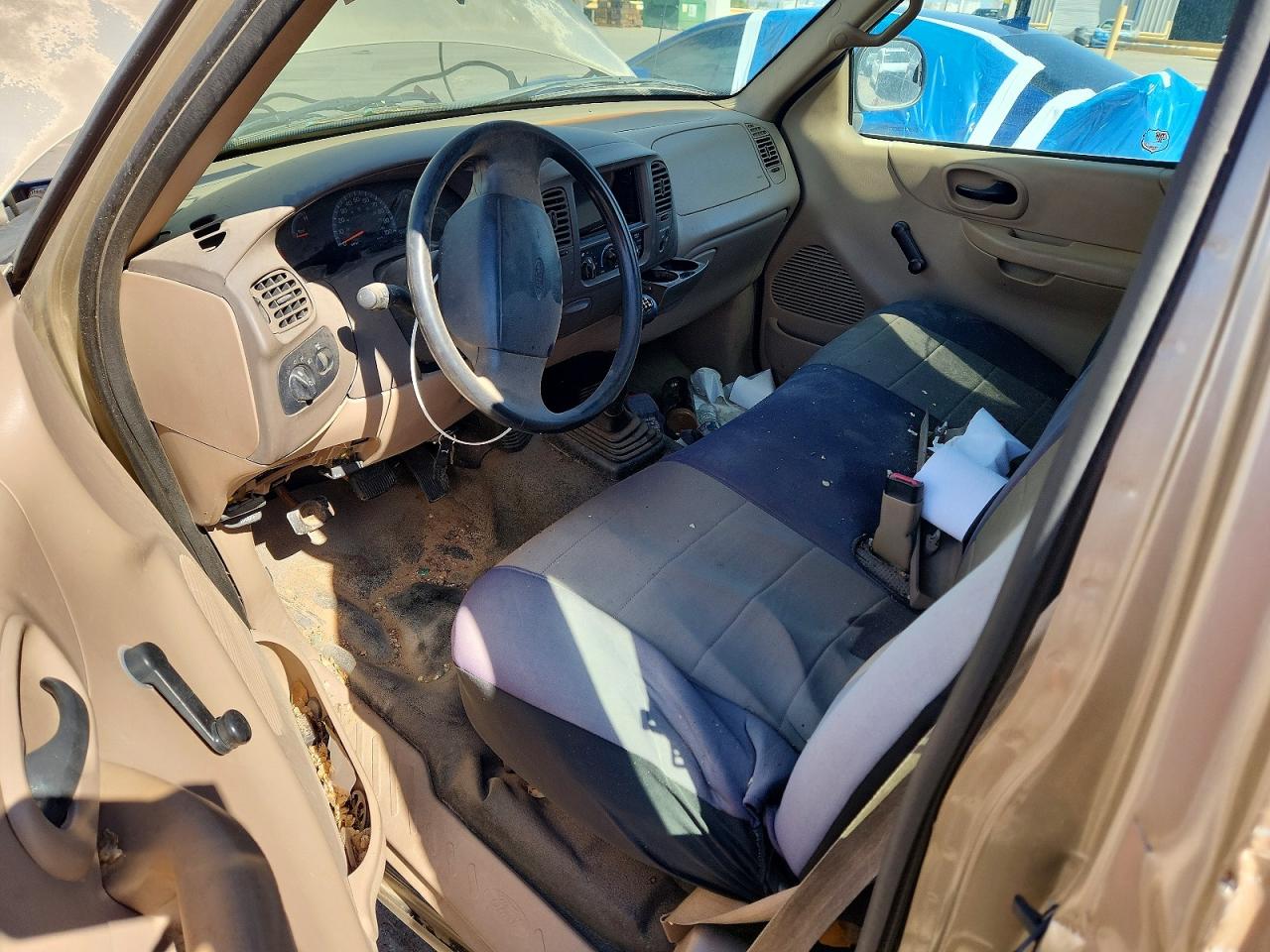 1999 Ford F150 Золотой vin: 1FTZX172XXKB93403