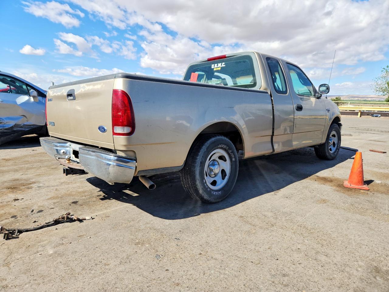 1999 Ford F150 Золотой vin: 1FTZX172XXKB93403