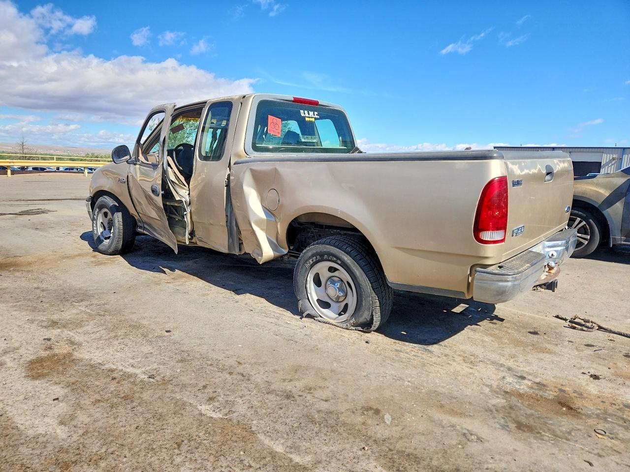 1999 Ford F150 Золотой vin: 1FTZX172XXKB93403