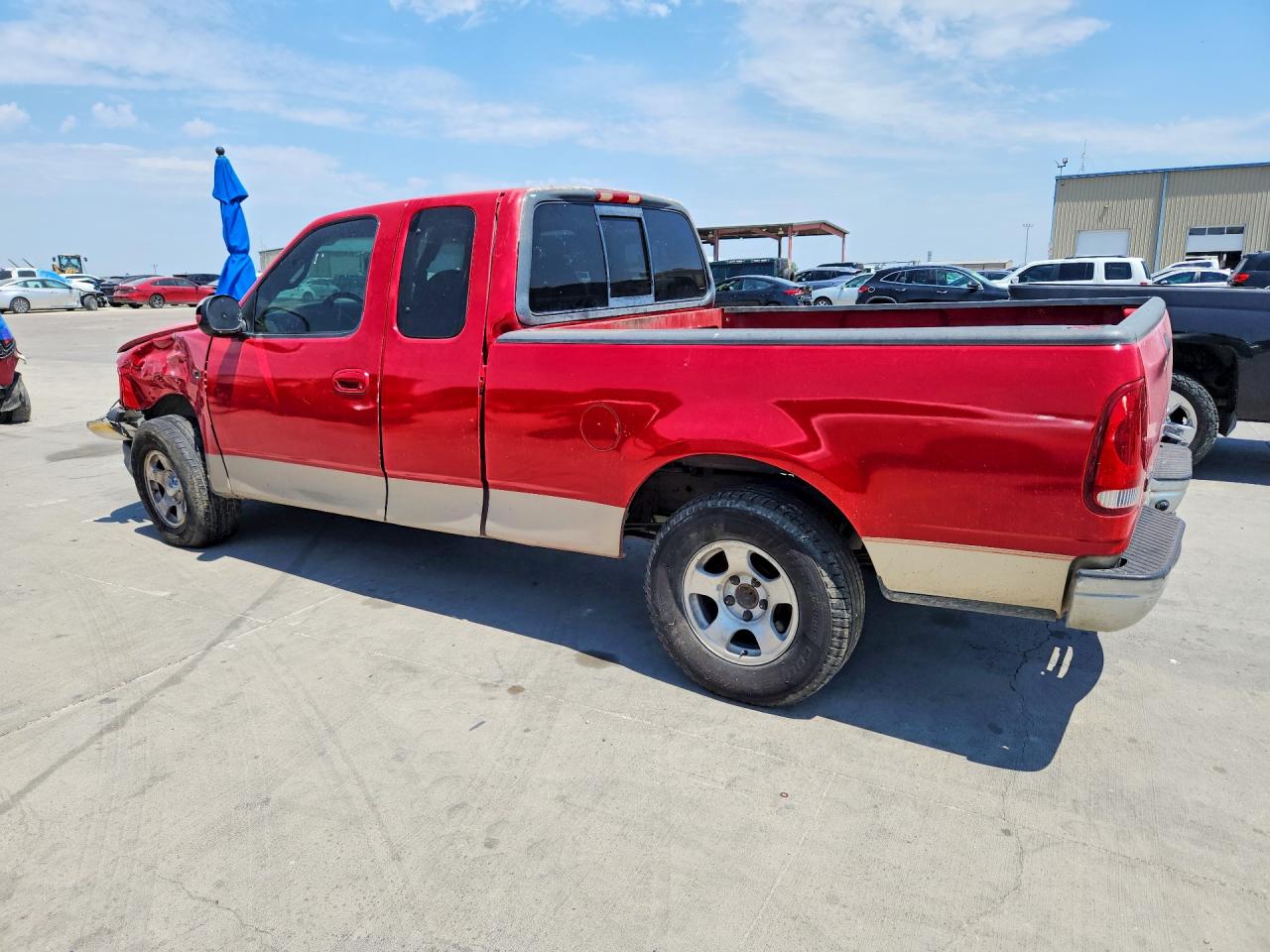 2000 Ford F150 Red vin: 1FTZX172XYNC17781