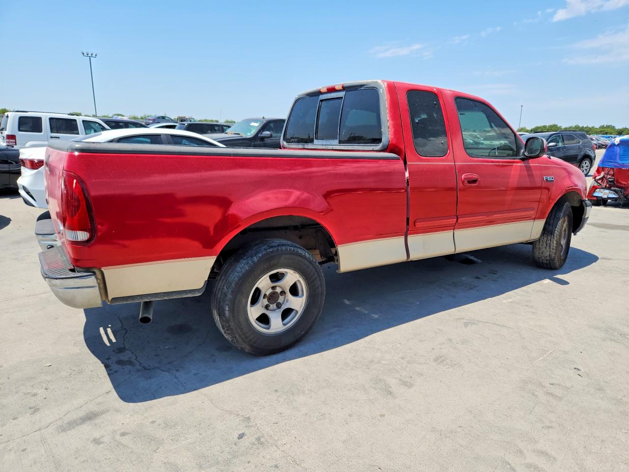 2000 Ford F150 Red vin: 1FTZX172XYNC17781