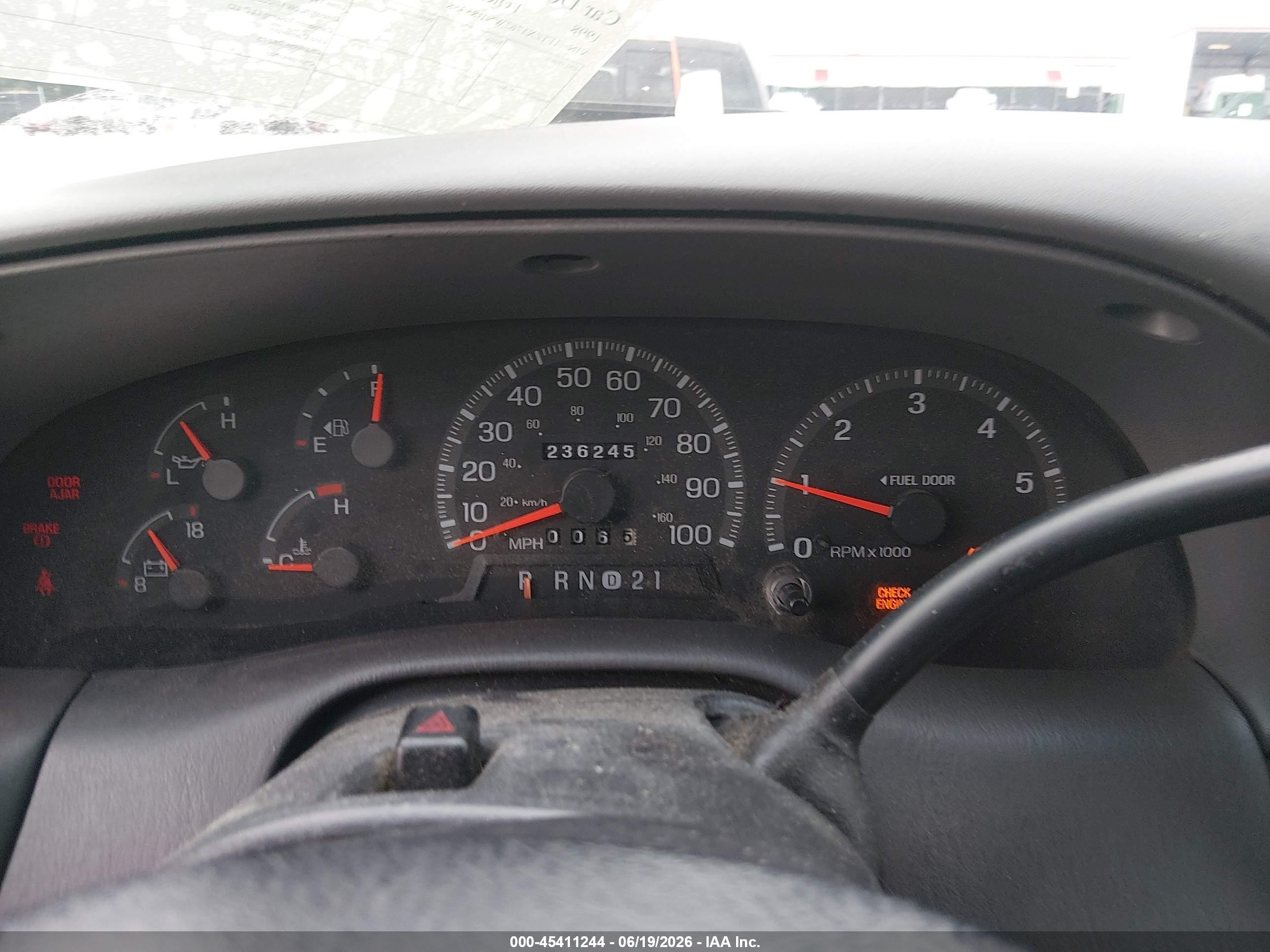 1998 Ford F-150 Lariat/standard/xl/xlt White vin: 1FTZX1762WNB85358