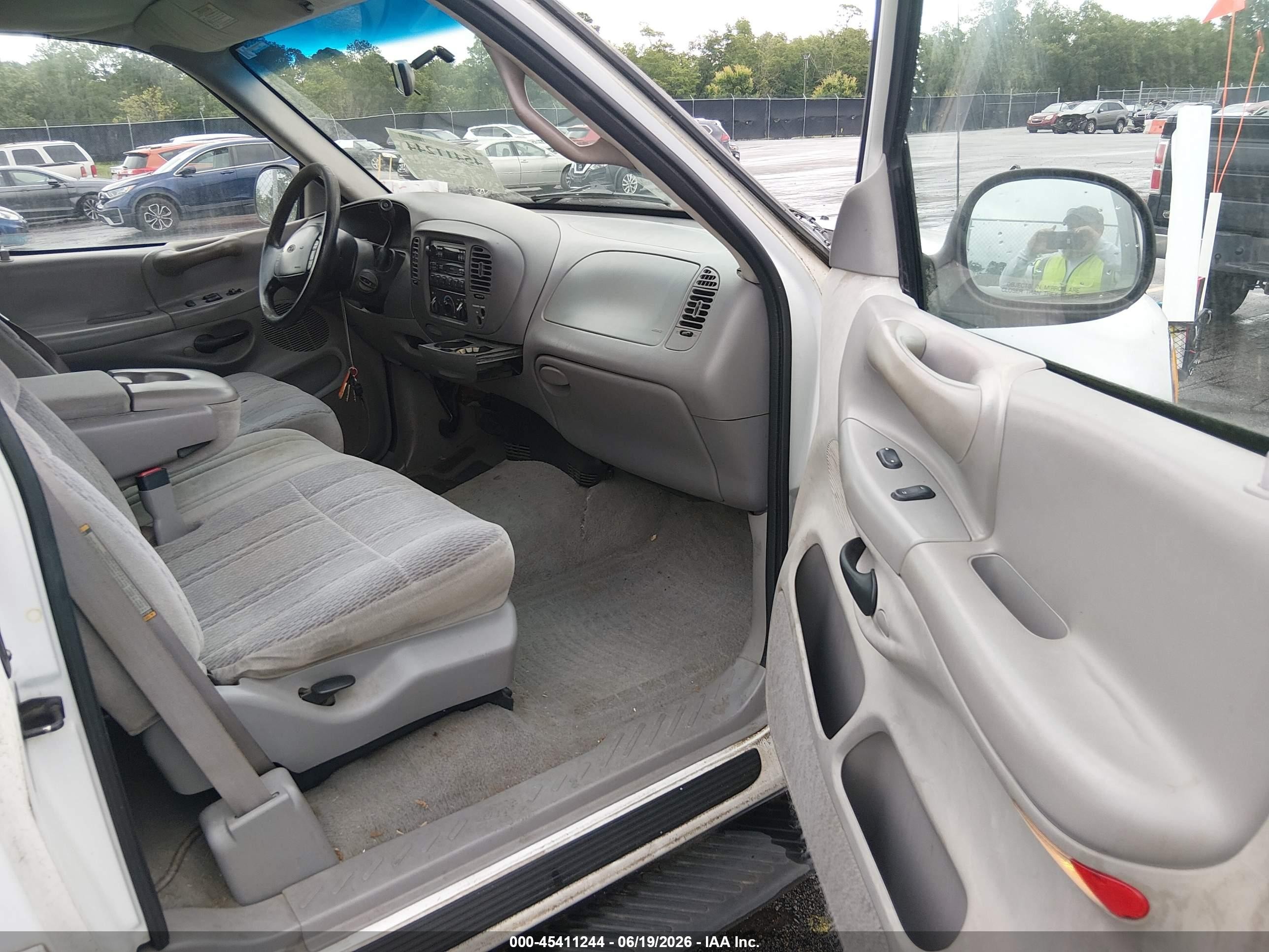 1998 Ford F-150 Lariat/standard/xl/xlt White vin: 1FTZX1762WNB85358