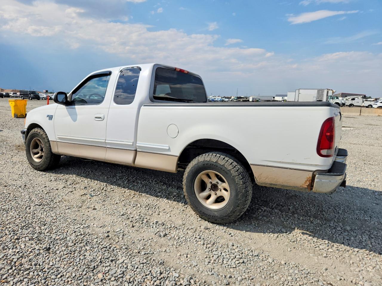 1998 Ford F150 White vin: 1FTZX1763WKA15222