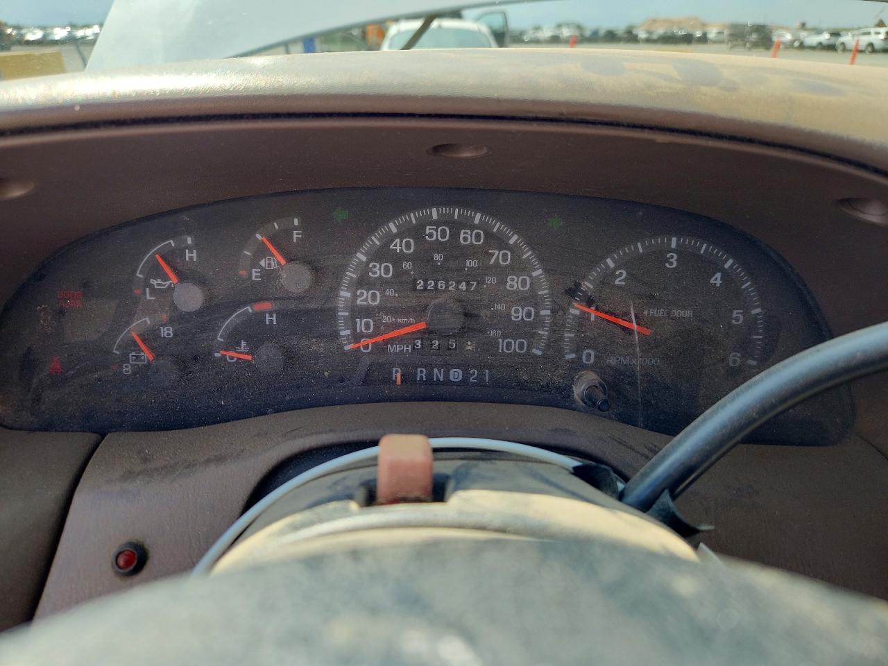 1998 Ford F150 White vin: 1FTZX1763WKA15222