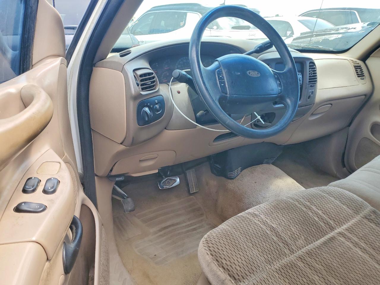 1998 Ford F150 White vin: 1FTZX1763WKA15222