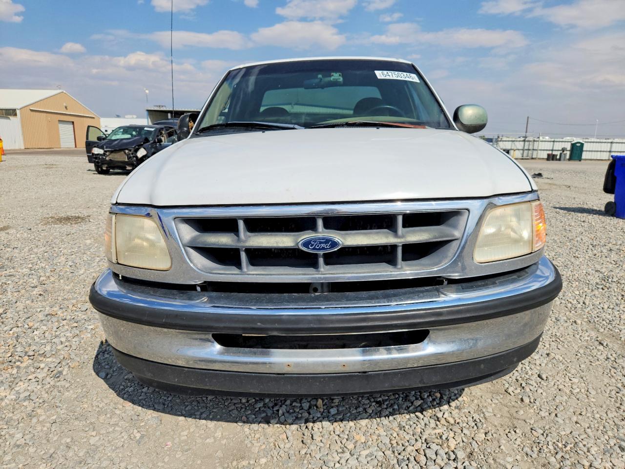 1998 Ford F150 White vin: 1FTZX1763WKA15222