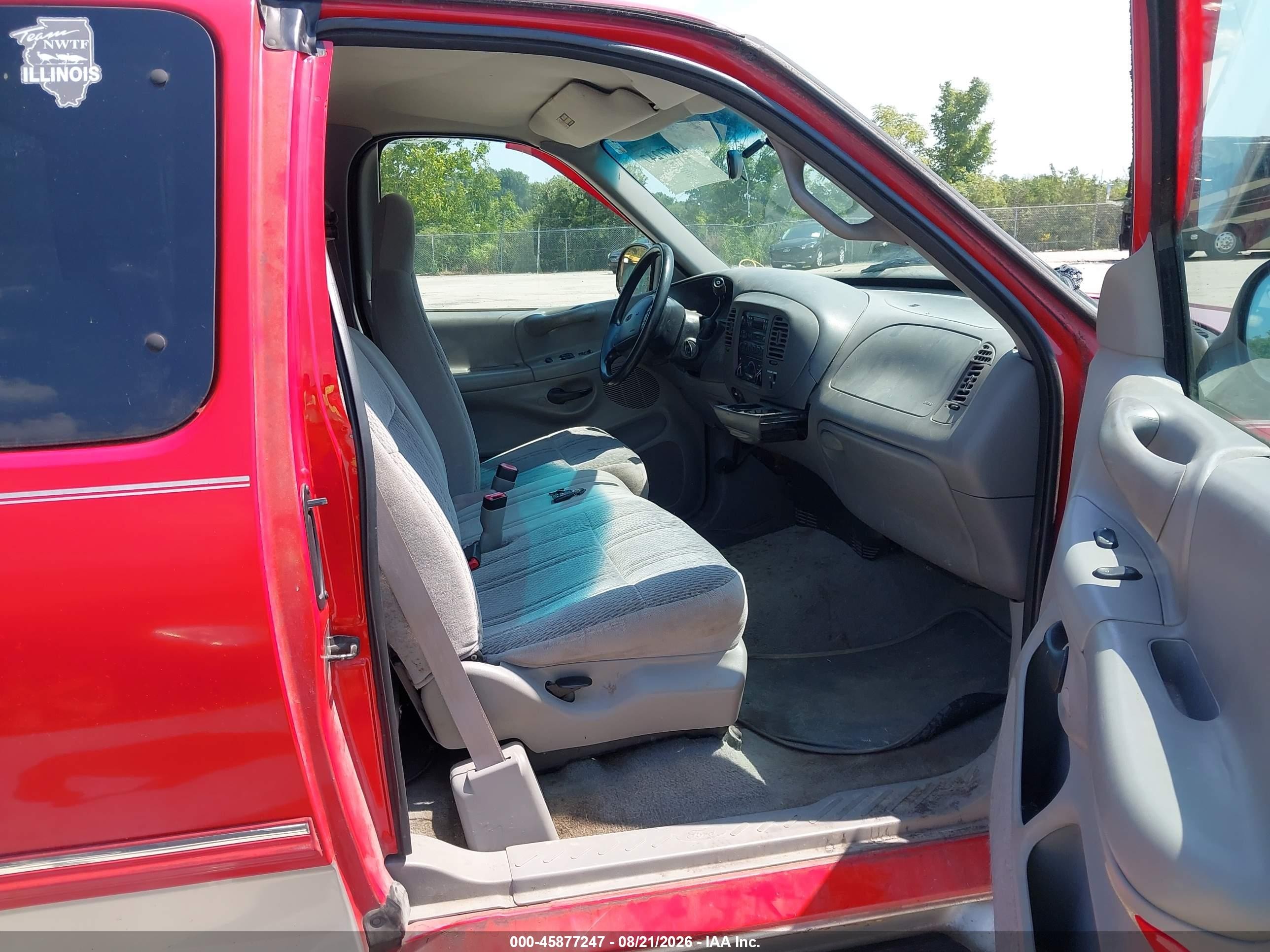 1998 Ford F150   Red vin: 1FTZX1764WNA45828