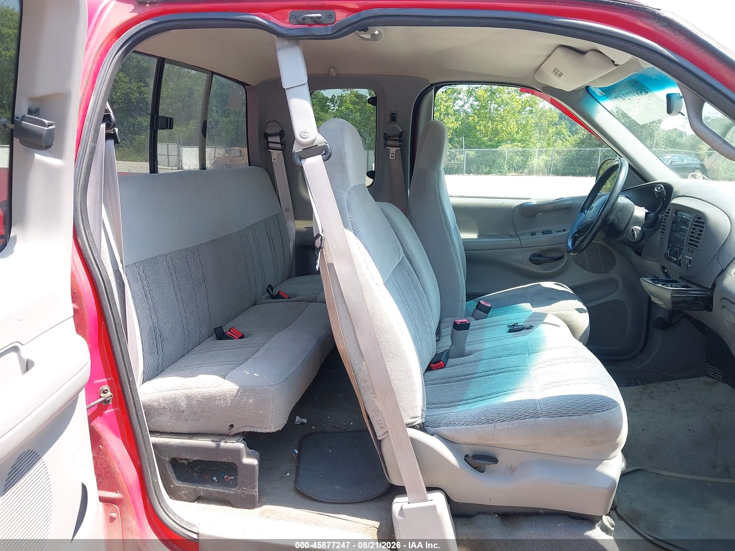 1998 Ford F150   Red vin: 1FTZX1764WNA45828