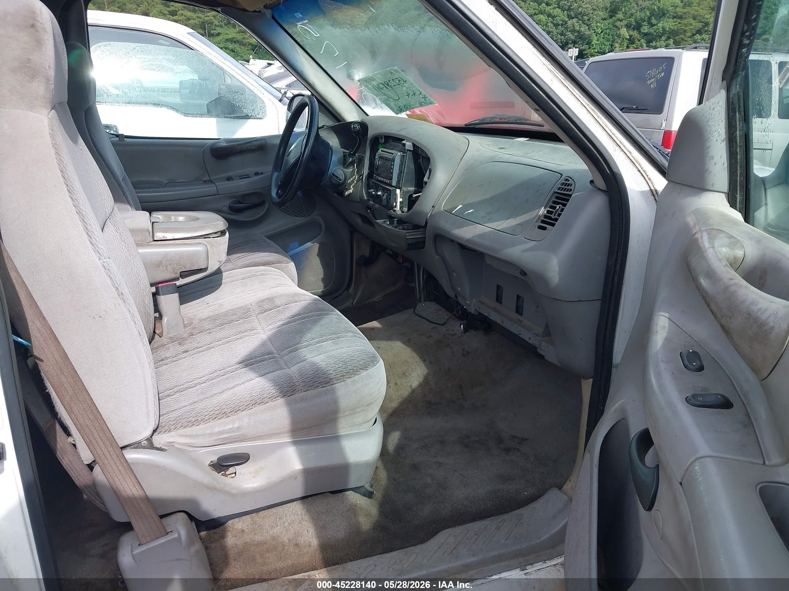 1998 Ford F-150 Lariat/standard/xl/xlt White vin: 1FTZX1764WNB10175