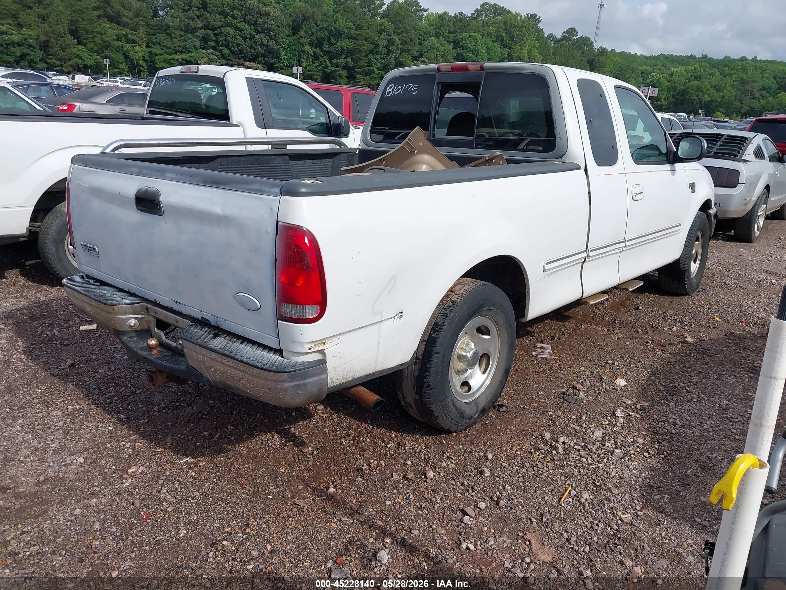 1998 Ford F-150 Lariat/standard/xl/xlt White vin: 1FTZX1764WNB10175