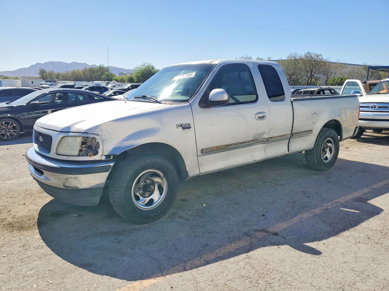 1998 Ford F150 Silver vin: 1FTZX1766WKC06343
