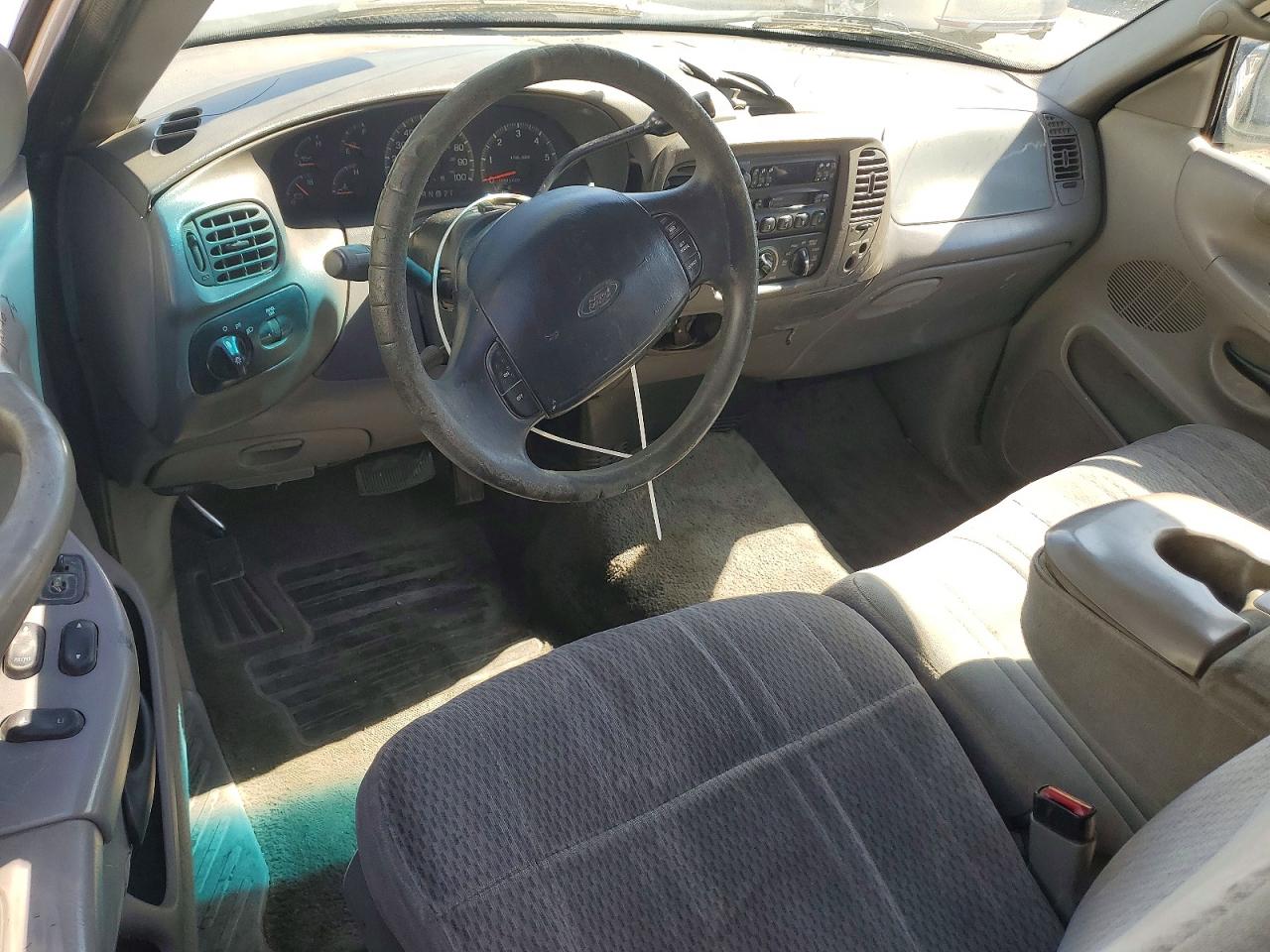 1998 Ford F150 Silver vin: 1FTZX1766WKC06343