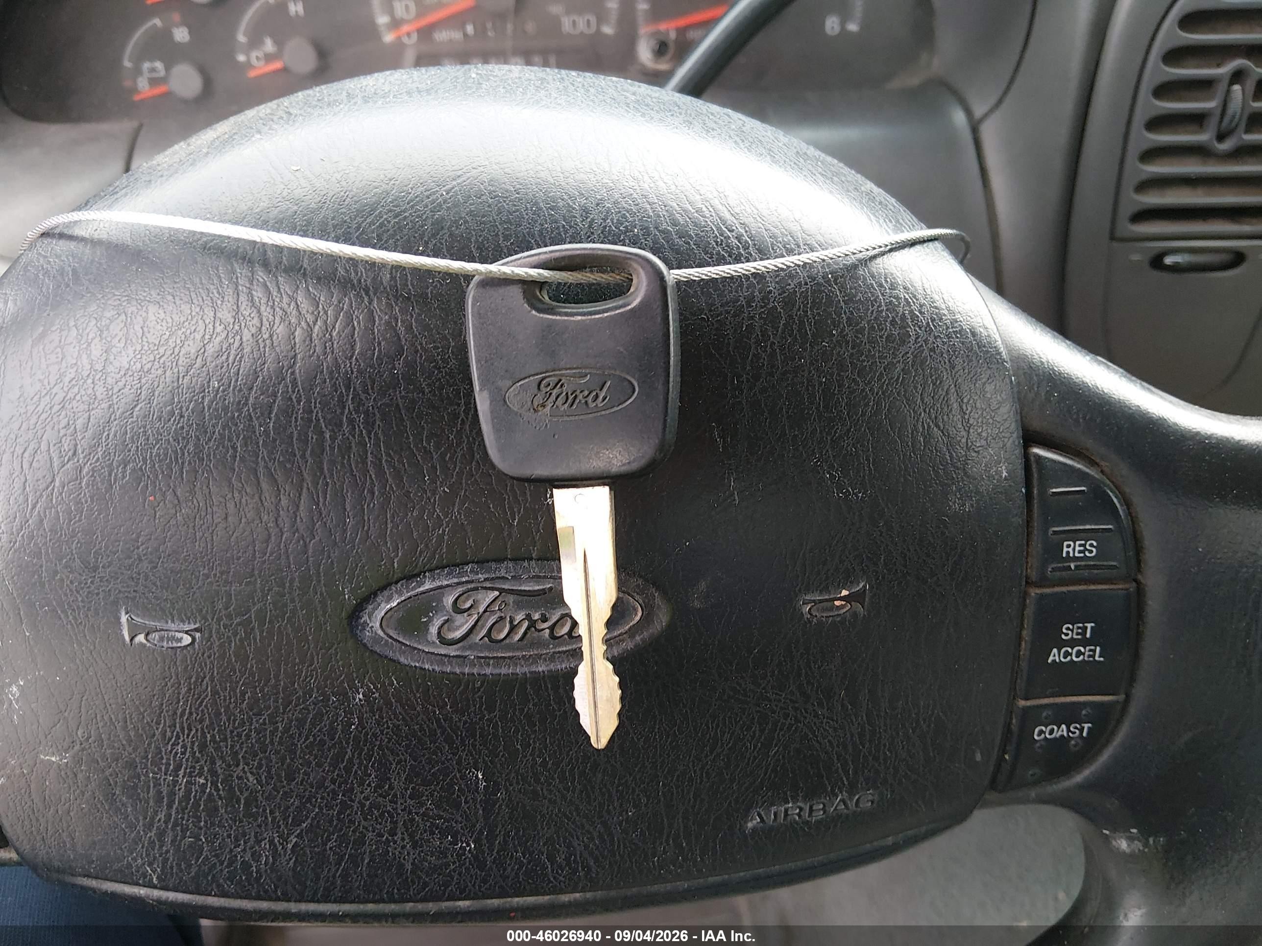 1998 Ford F-150 Lariat/standard/xl/xlt White vin: 1FTZX17W6WNC41902
