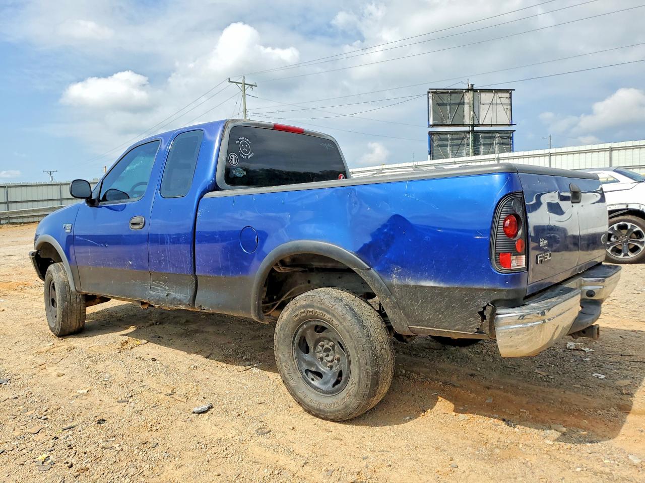 1998 Ford 150 Blue vin: 1FTZX186XWKB26011