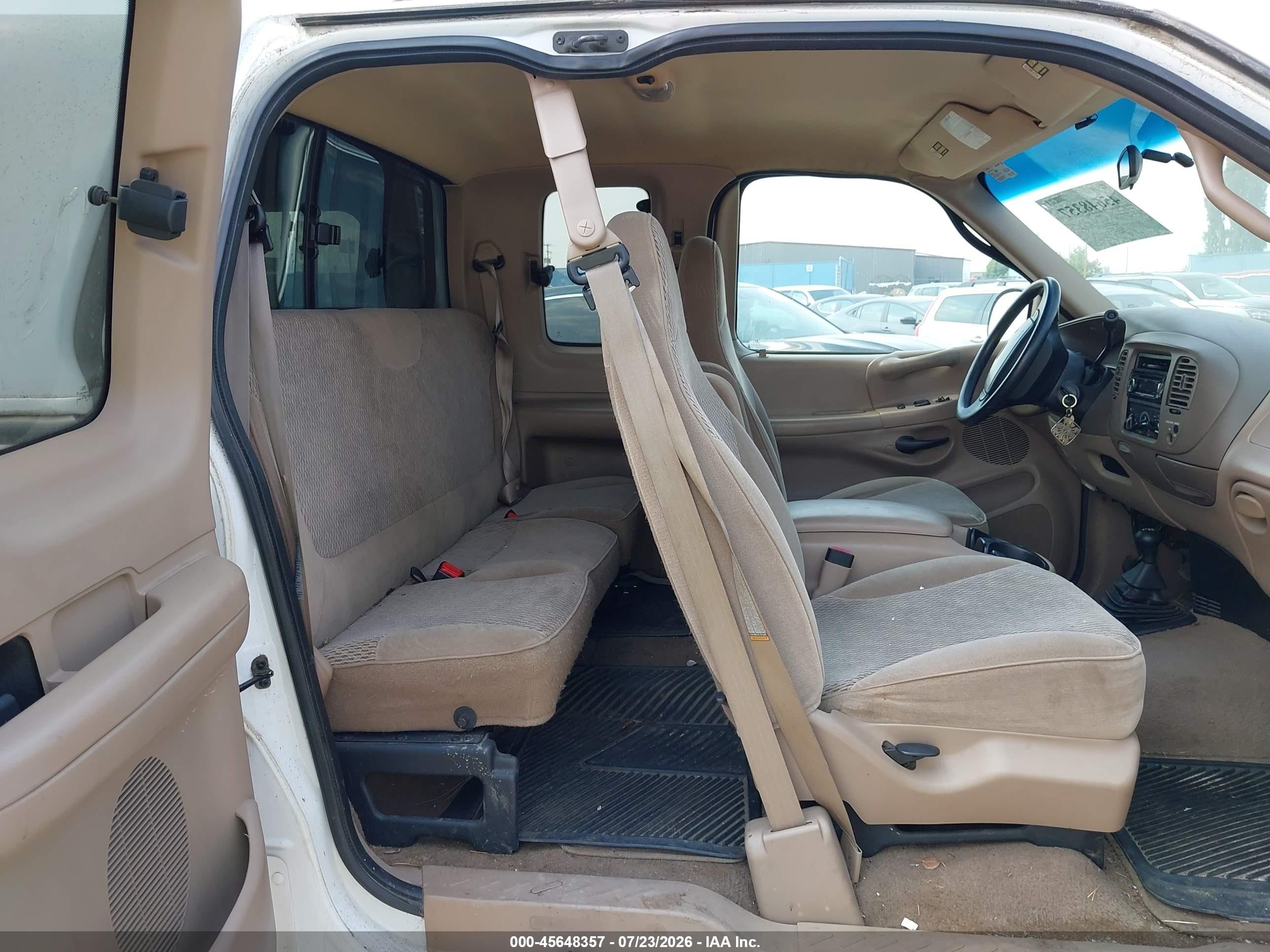 1998 Ford F-150 Lariat/standard/xl/xlt White vin: 1FTZX18W7WKB04399