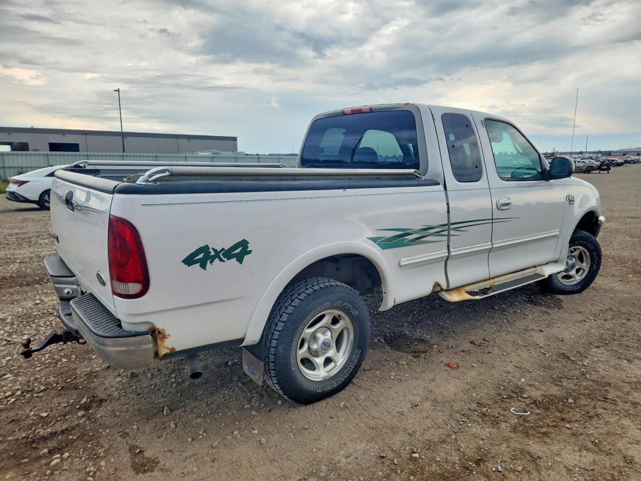1998 Ford F150 White vin: 1FTZX18W9WKB11516