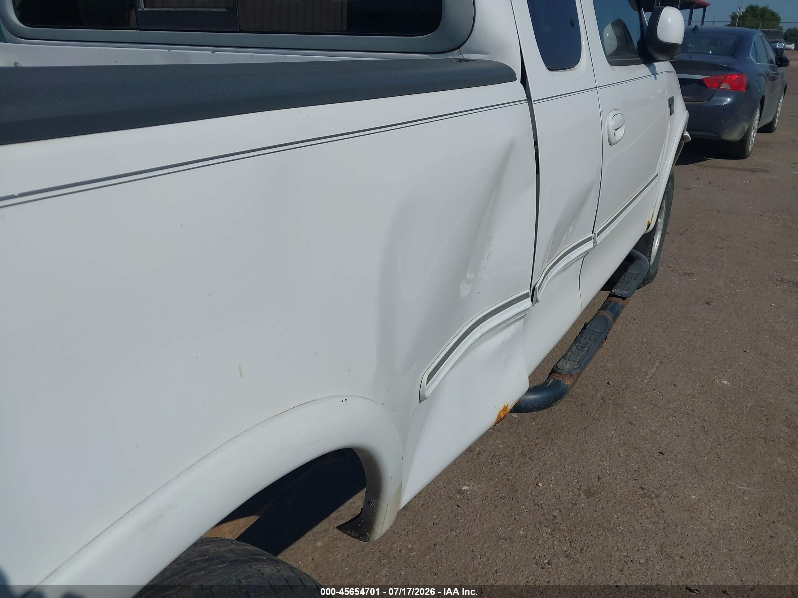 1998 Ford F-150 Lariat/standard/xl/xlt White vin: 1FTZX18WXWKA31884
