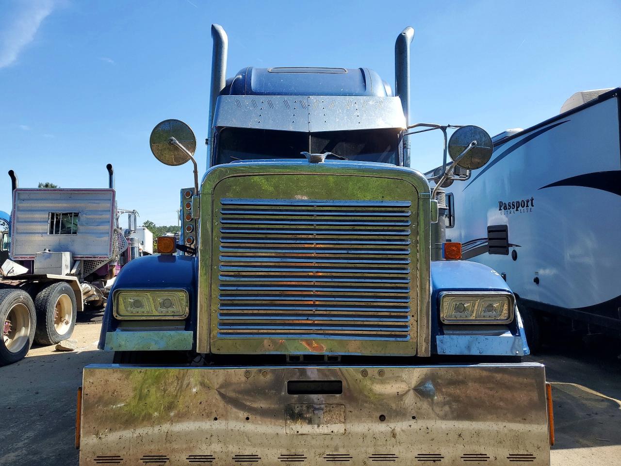 2006 Freightliner Conventional Fld132 Xl Classic Blue vin: 1FUJAPAV16DU26097