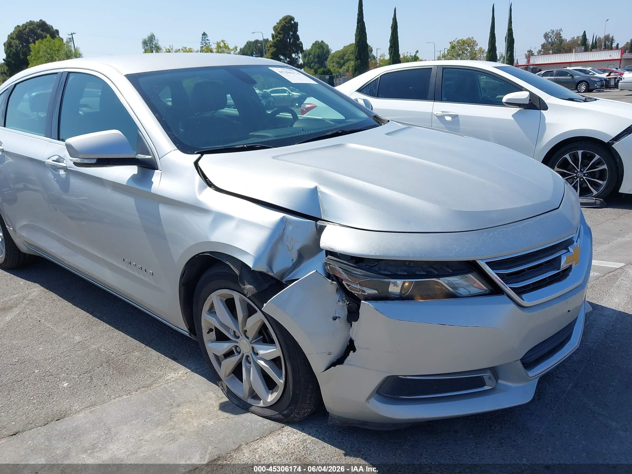 2017 Chevrolet Impala 1lt Серебряный vin: 1G1105S3XHU199628