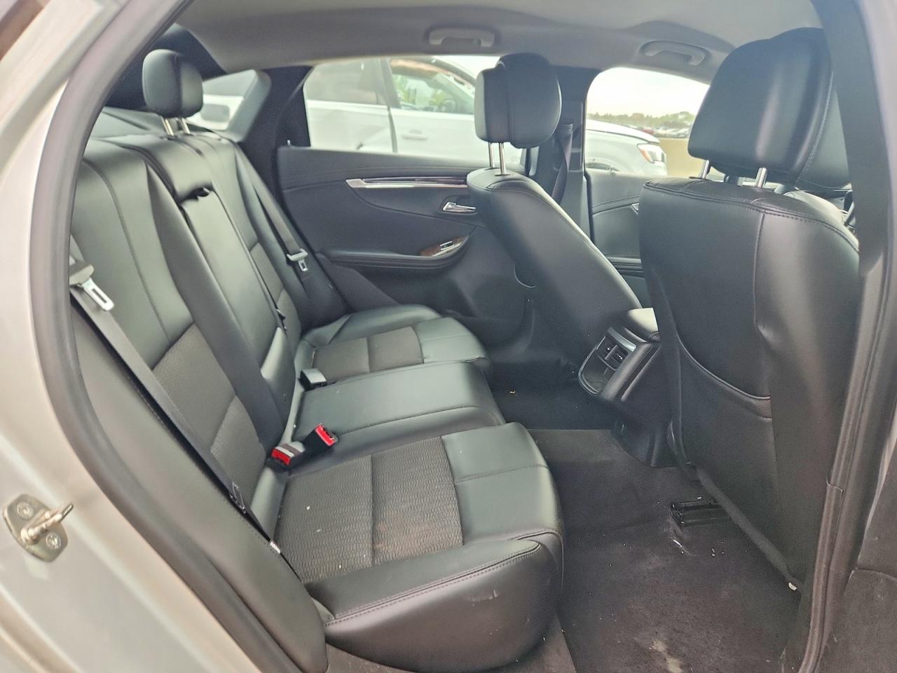 2014 Chevrolet Impala Lt Silver vin: 1G1115SL2EU169628