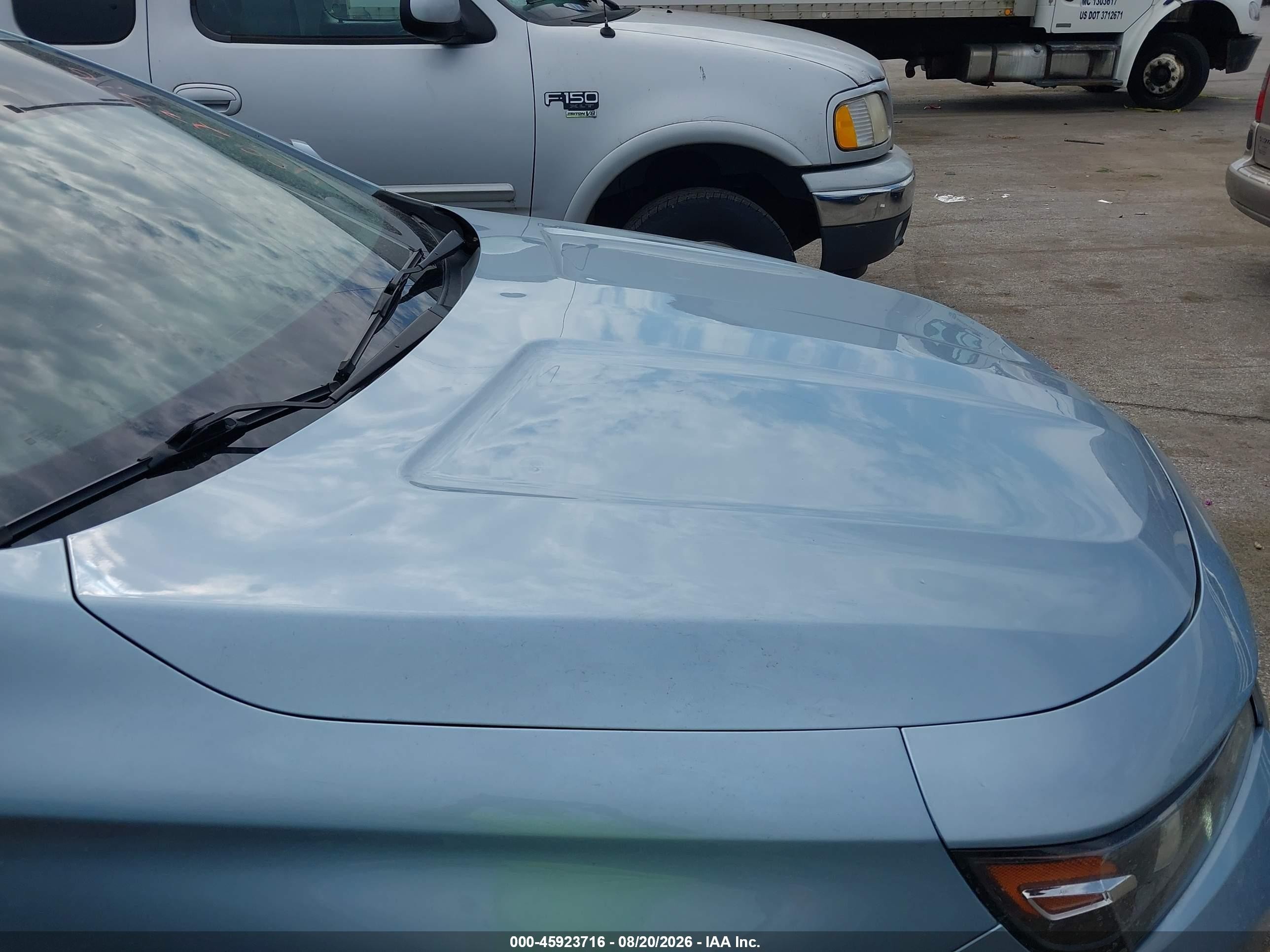 2014 Chevrolet Impala 1lt Light Blue vin: 1G1115SL5EU158400