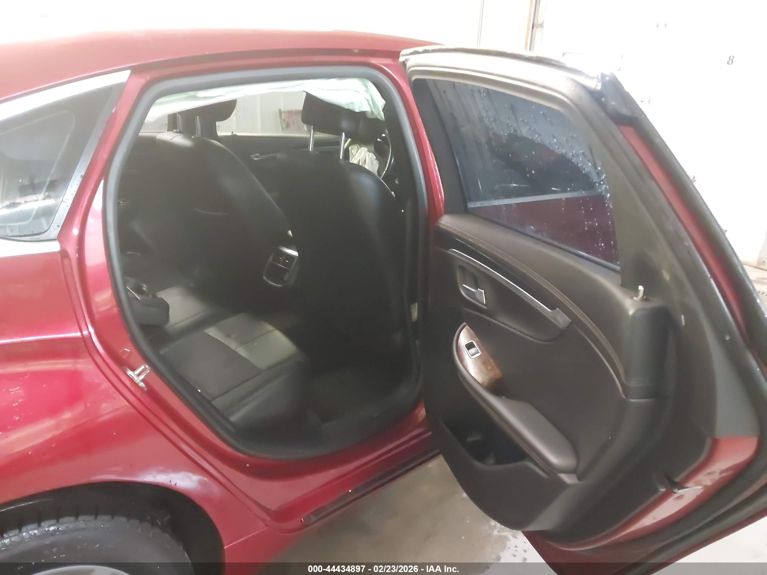 2014 Chevrolet Impala 1lt Red vin: 1G1115SL6EU119637