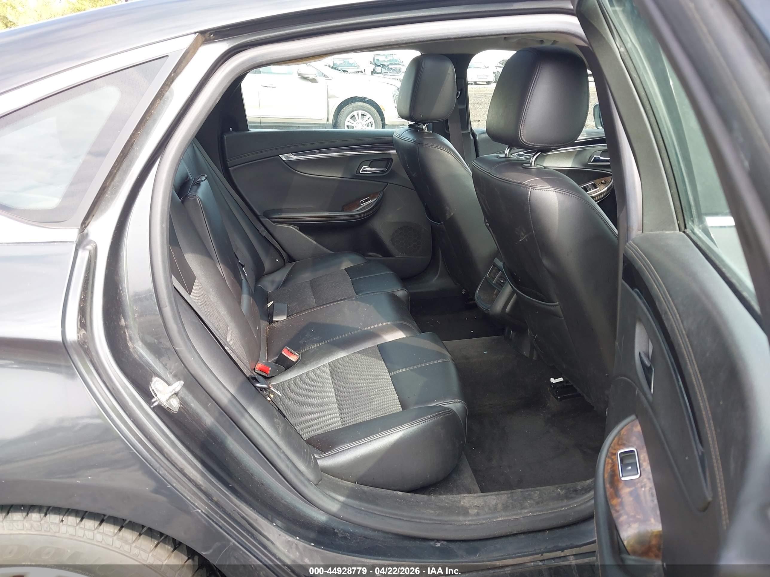 2015 Chevrolet Impala 1lt Gray vin: 1G1115SL6FU138903