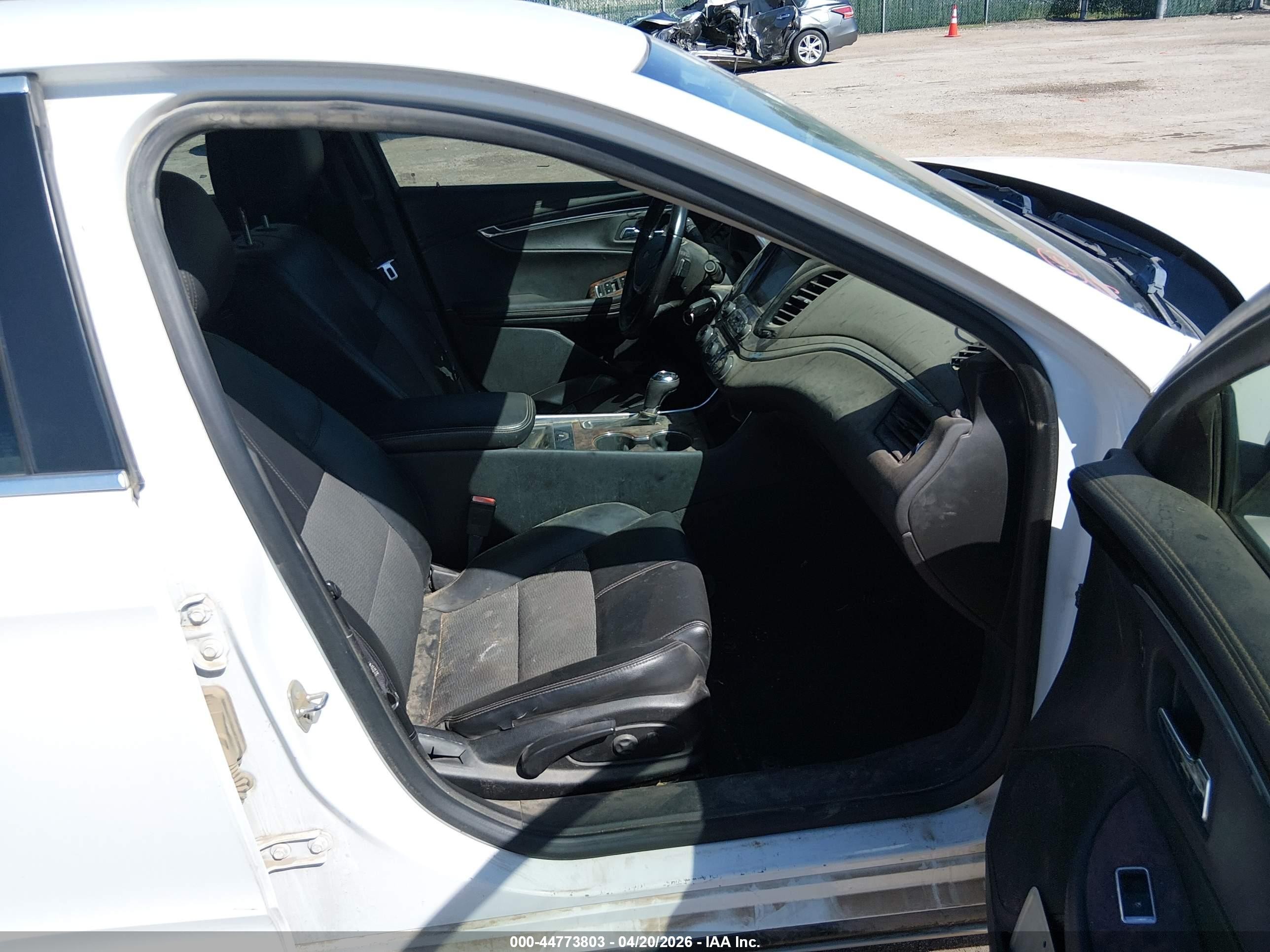 2014 Chevrolet Impala 1lt White vin: 1G1115SL8EU118487