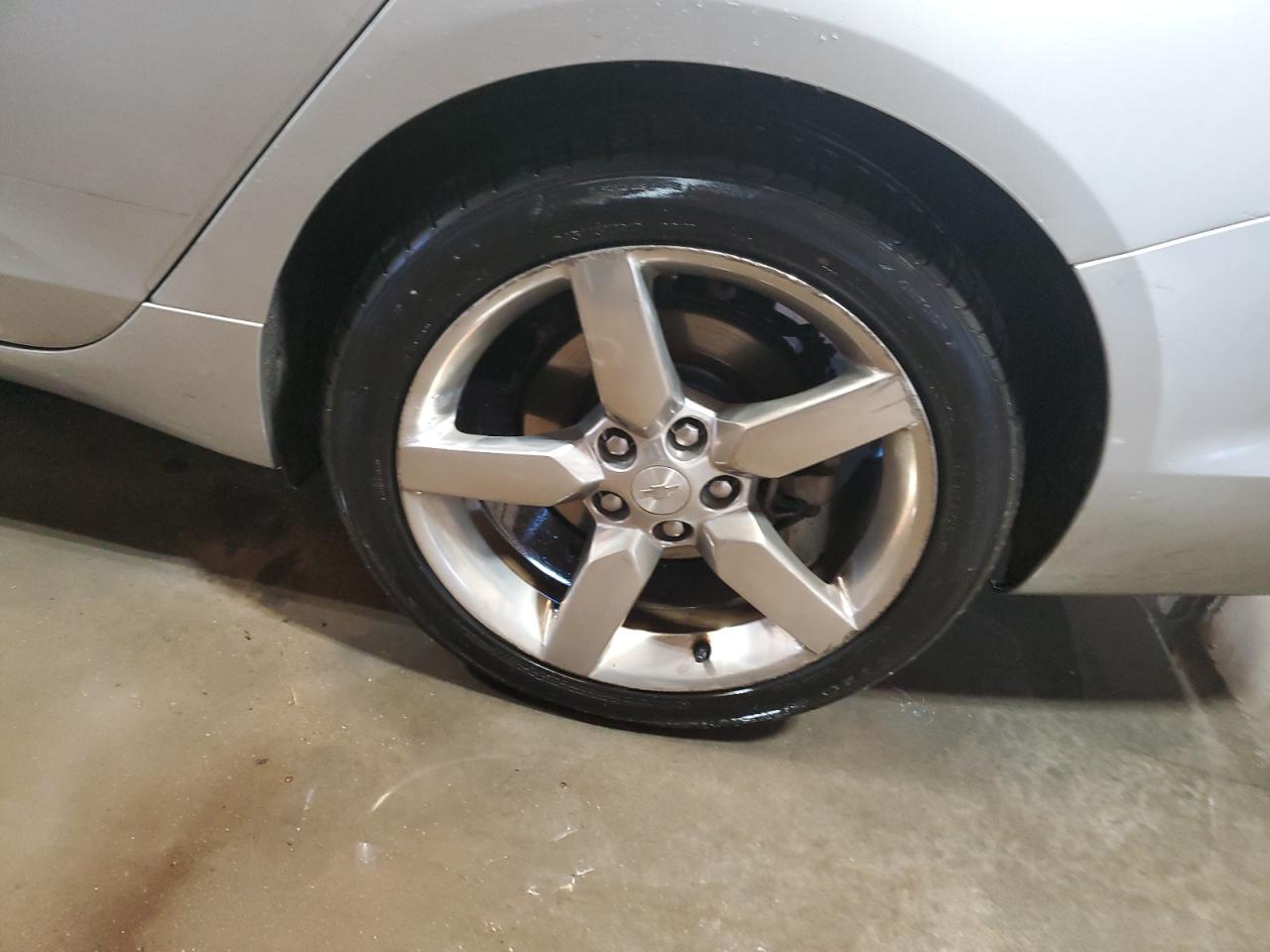 2015 Chevrolet Impala Lt Silver vin: 1G1115SL8FU102159 Damage: Left Rear Wheel, Curb Rash, > 12 Inches