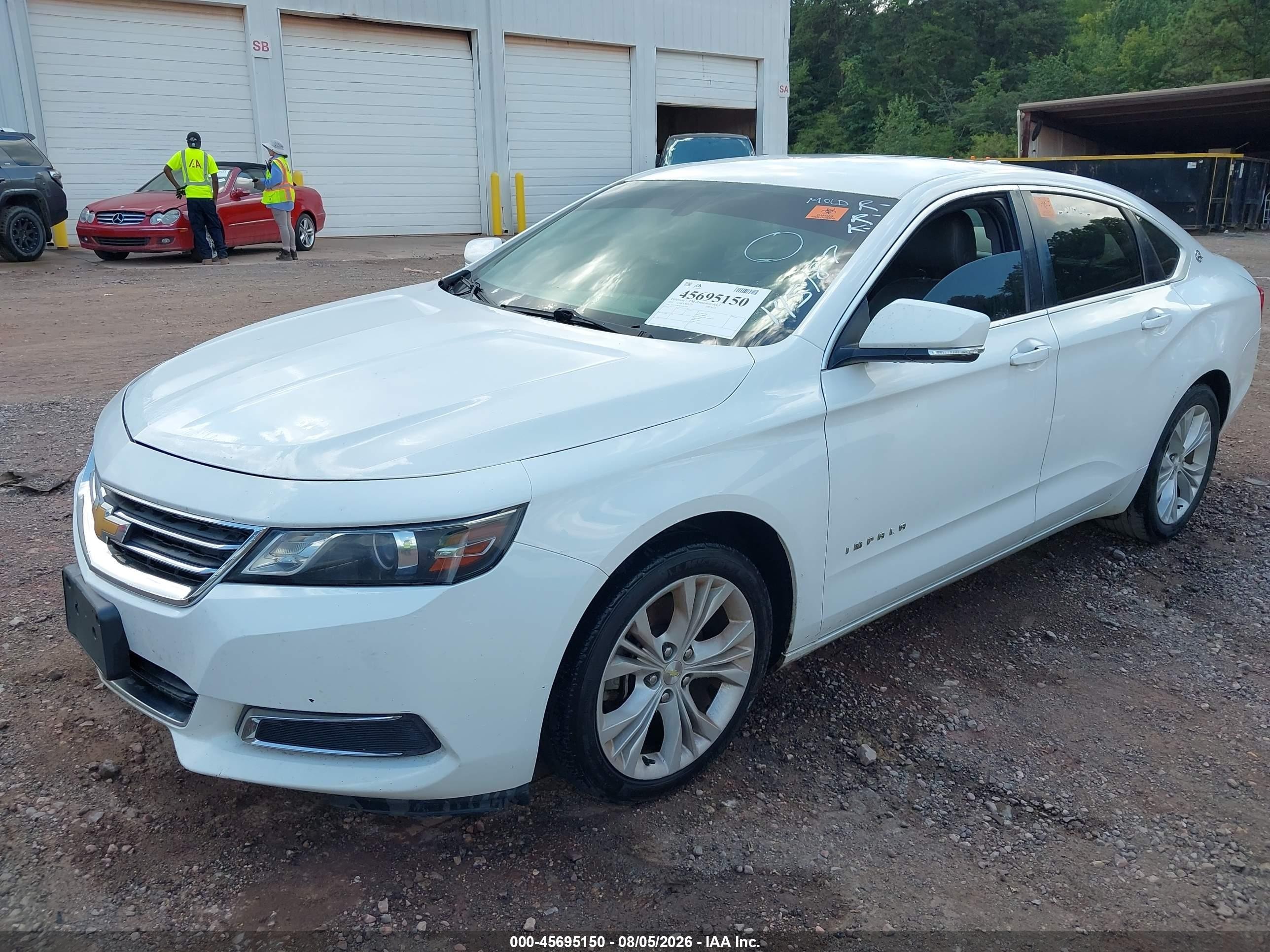 2015 Chevrolet Impala 1lt White vin: 1G1115SL8FU145187