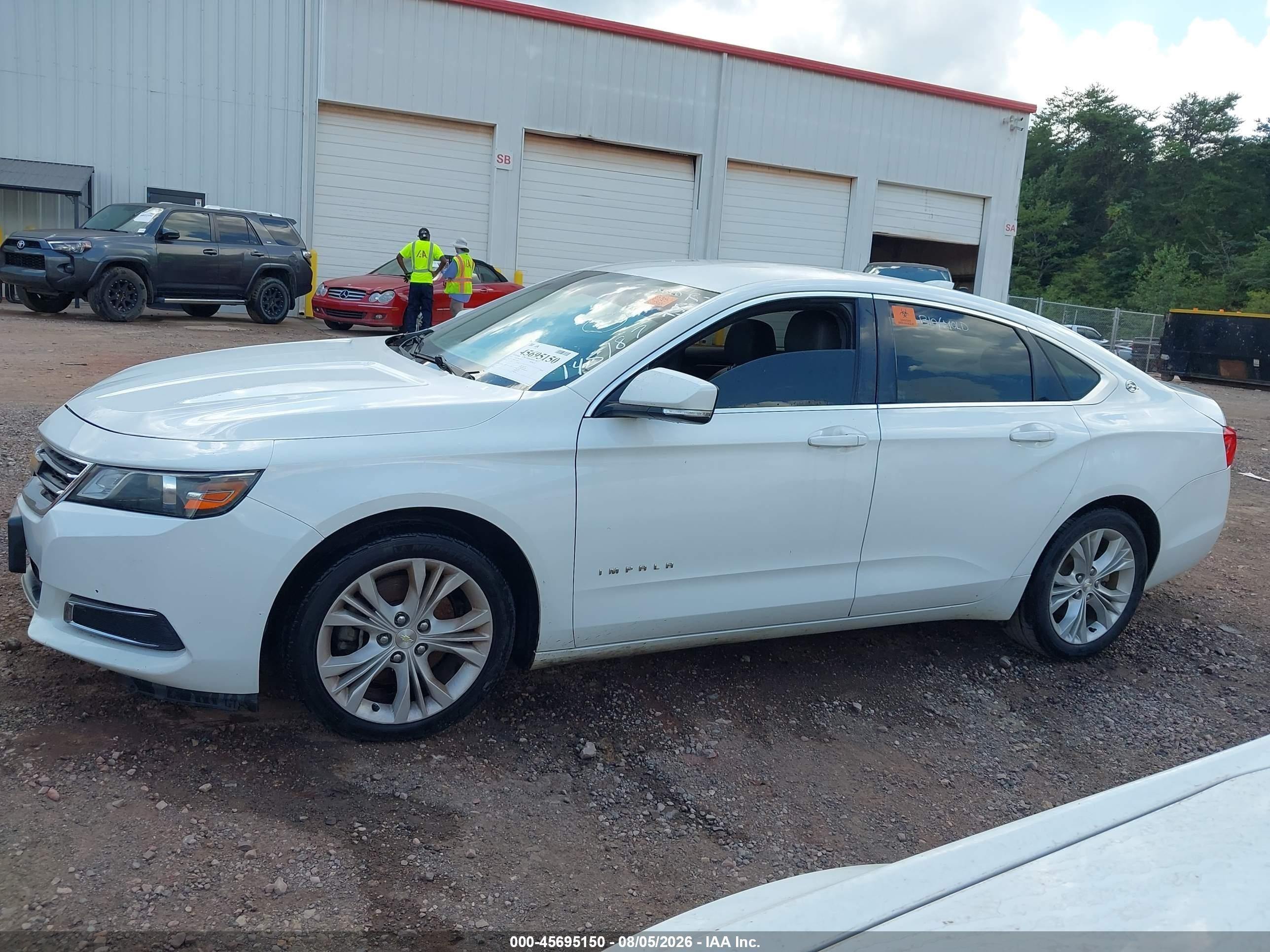 2015 Chevrolet Impala 1lt White vin: 1G1115SL8FU145187