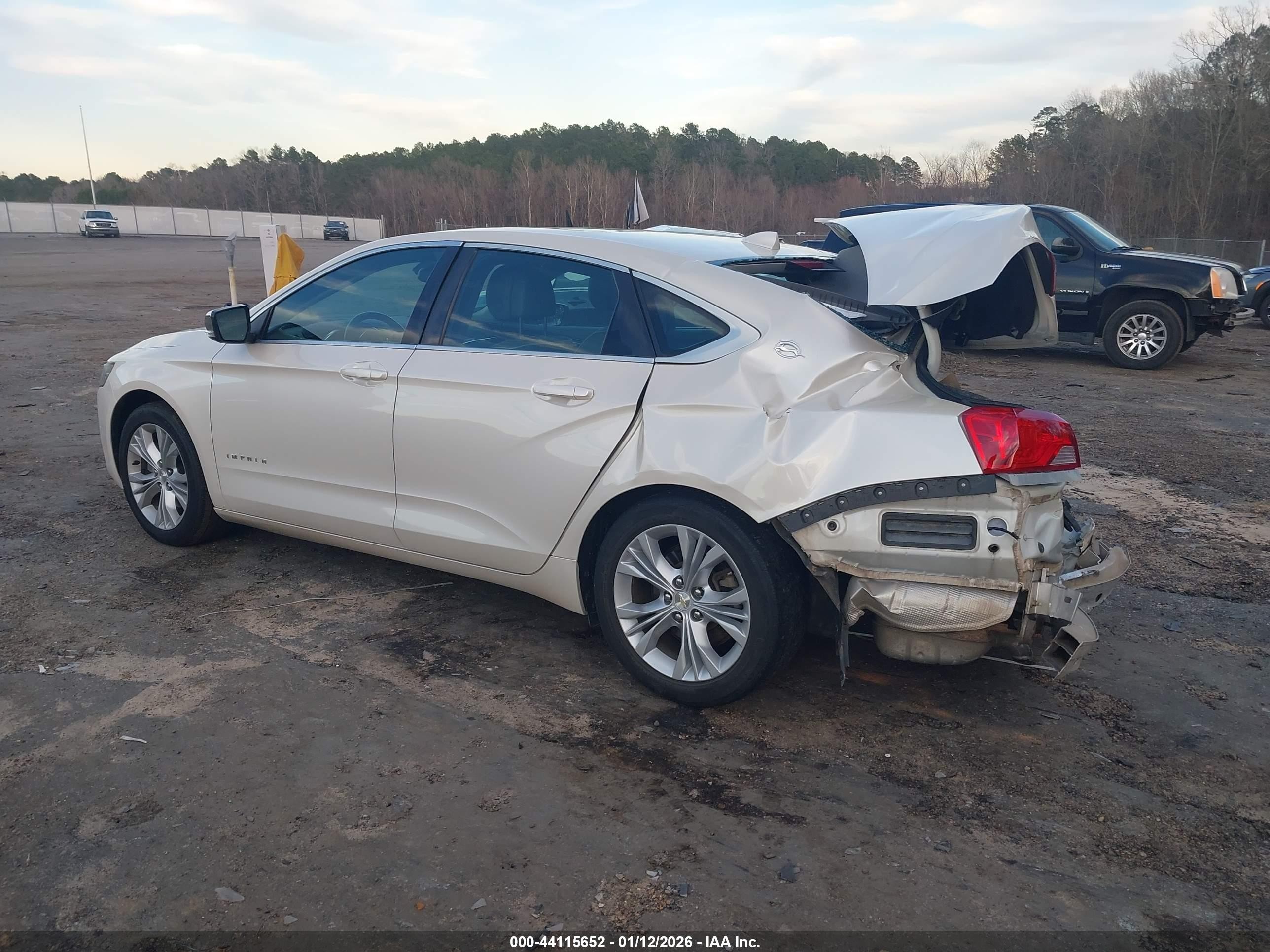 2014 Chevrolet Impala 1lt Белый vin: 1G1115SLXEU115607