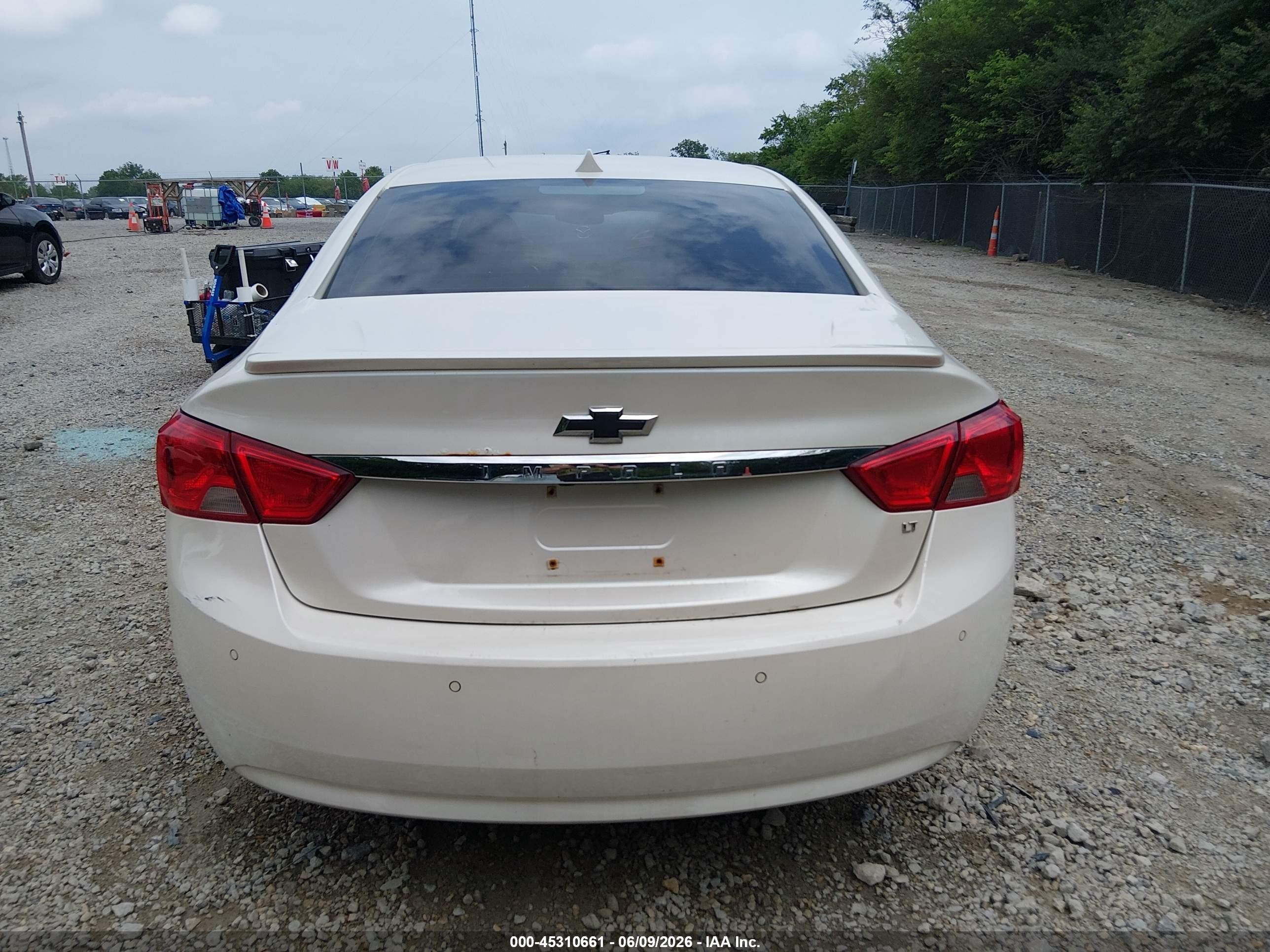2014 Chevrolet Impala 2lt White vin: 1G1125S31EU145589