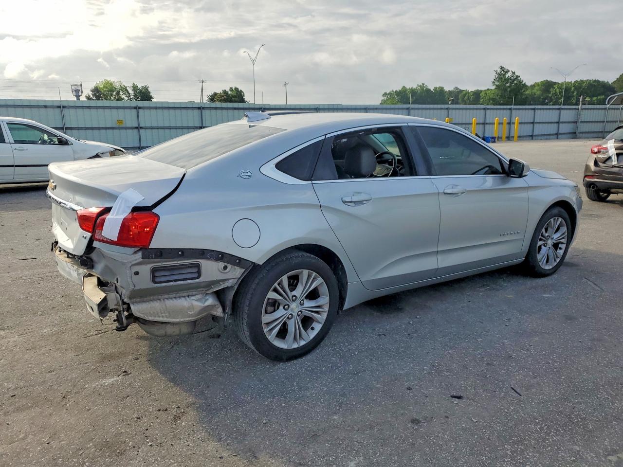 2015 Chevrolet Impala Lt Серебряный vin: 1G1125S33FU101532