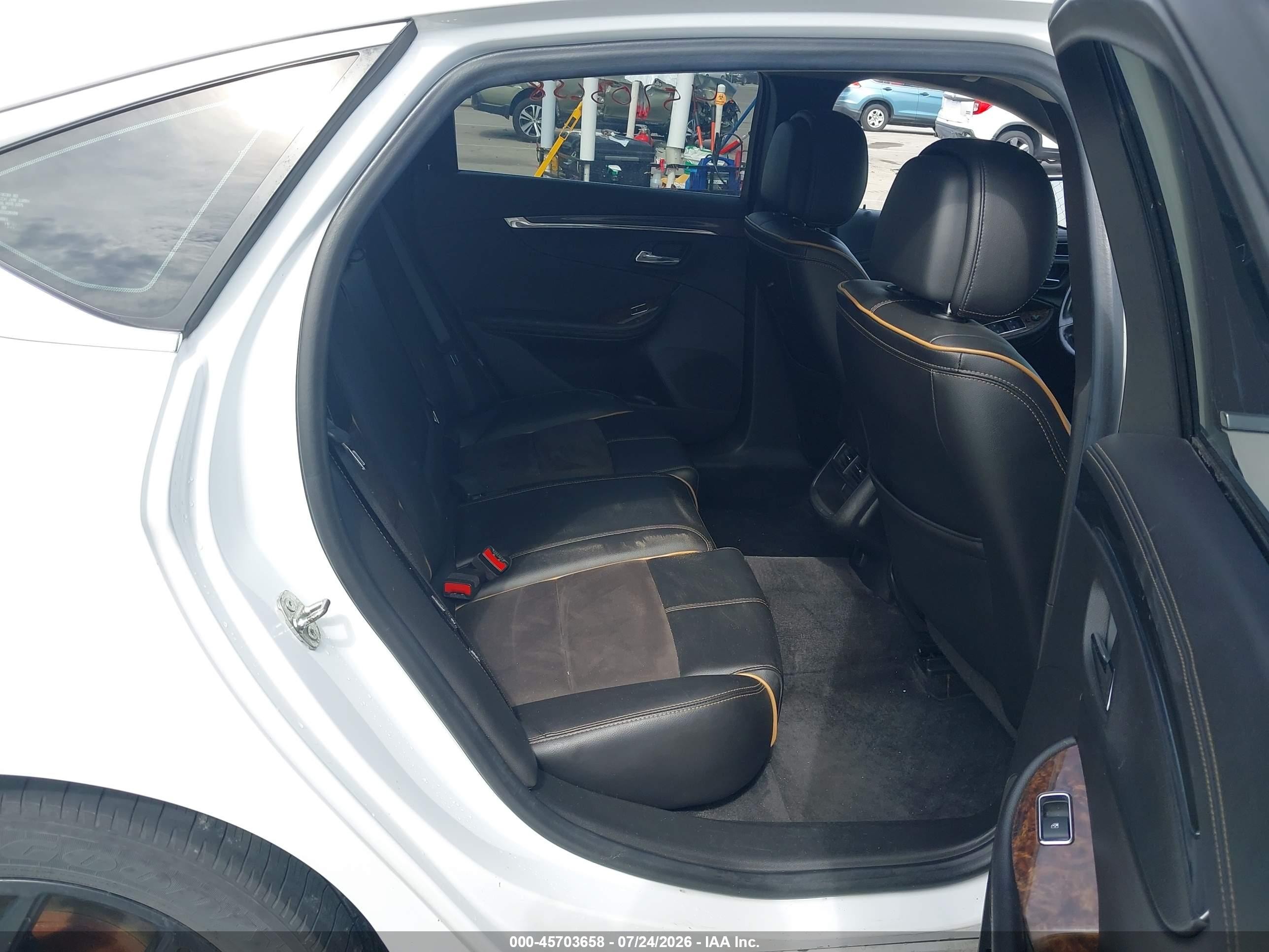 2014 Chevrolet Impala 2lt White vin: 1G1125S34EU136367