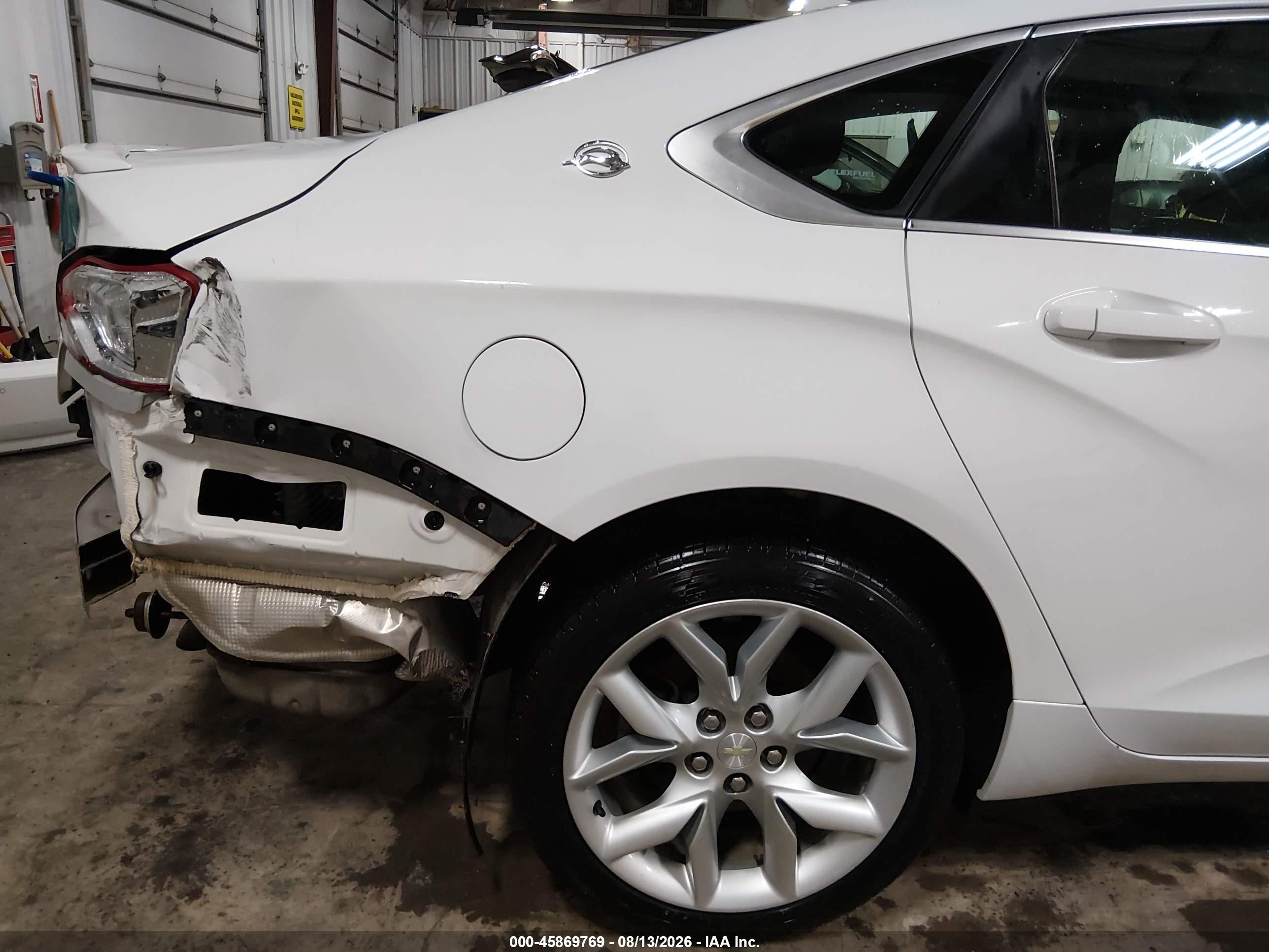 2014 Chevrolet Impala 2lt White vin: 1G1125S34EU150950