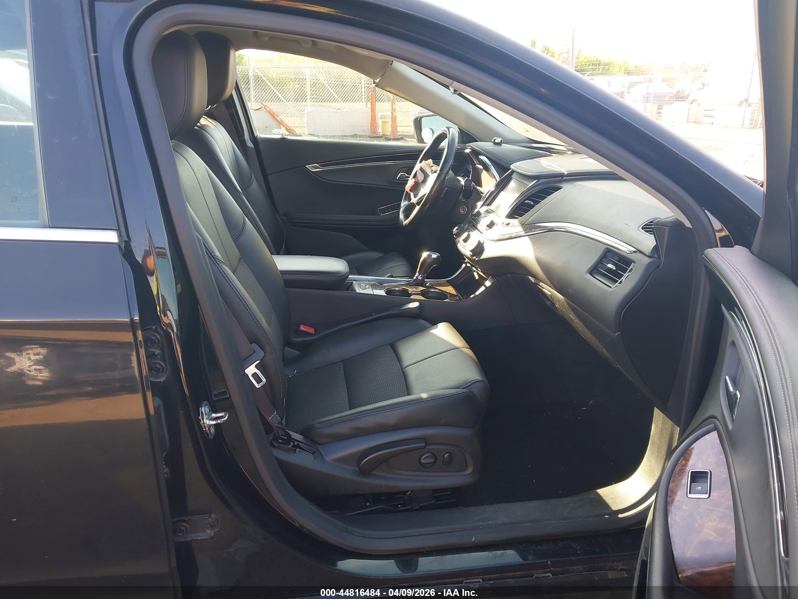 2015 Chevrolet Impala 2lt Черный vin: 1G1125S34FU101183