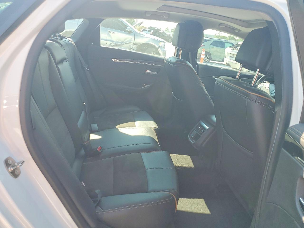 2014 Chevrolet Impala Lt White vin: 1G1125S35EU150245