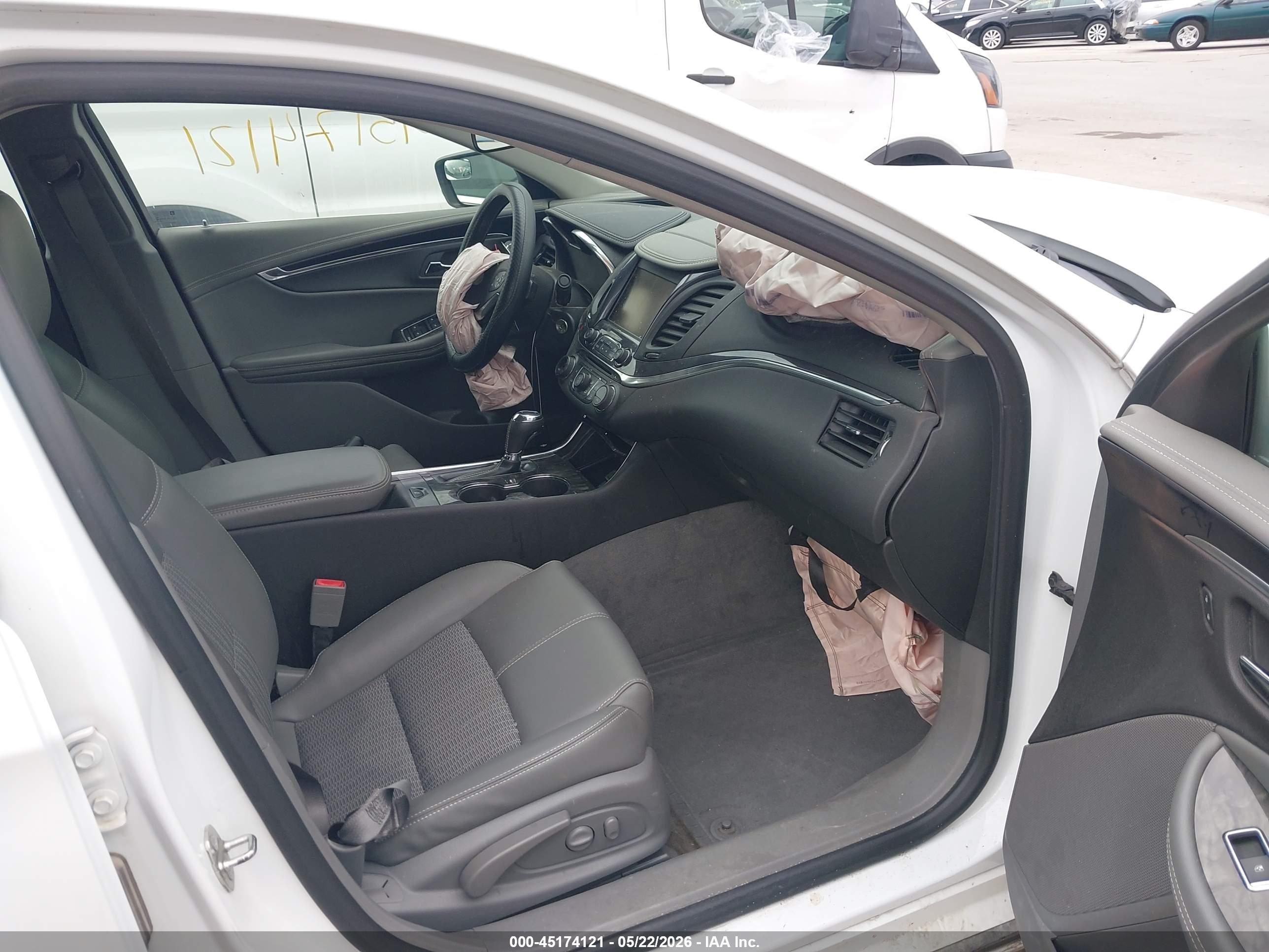 2015 Chevrolet Impala 2lt Белый vin: 1G1125S35FU143992
