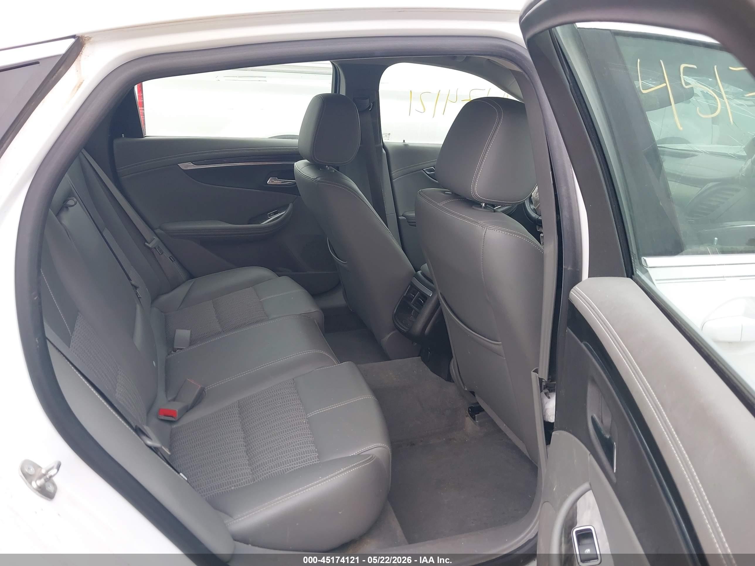 2015 Chevrolet Impala 2lt Белый vin: 1G1125S35FU143992