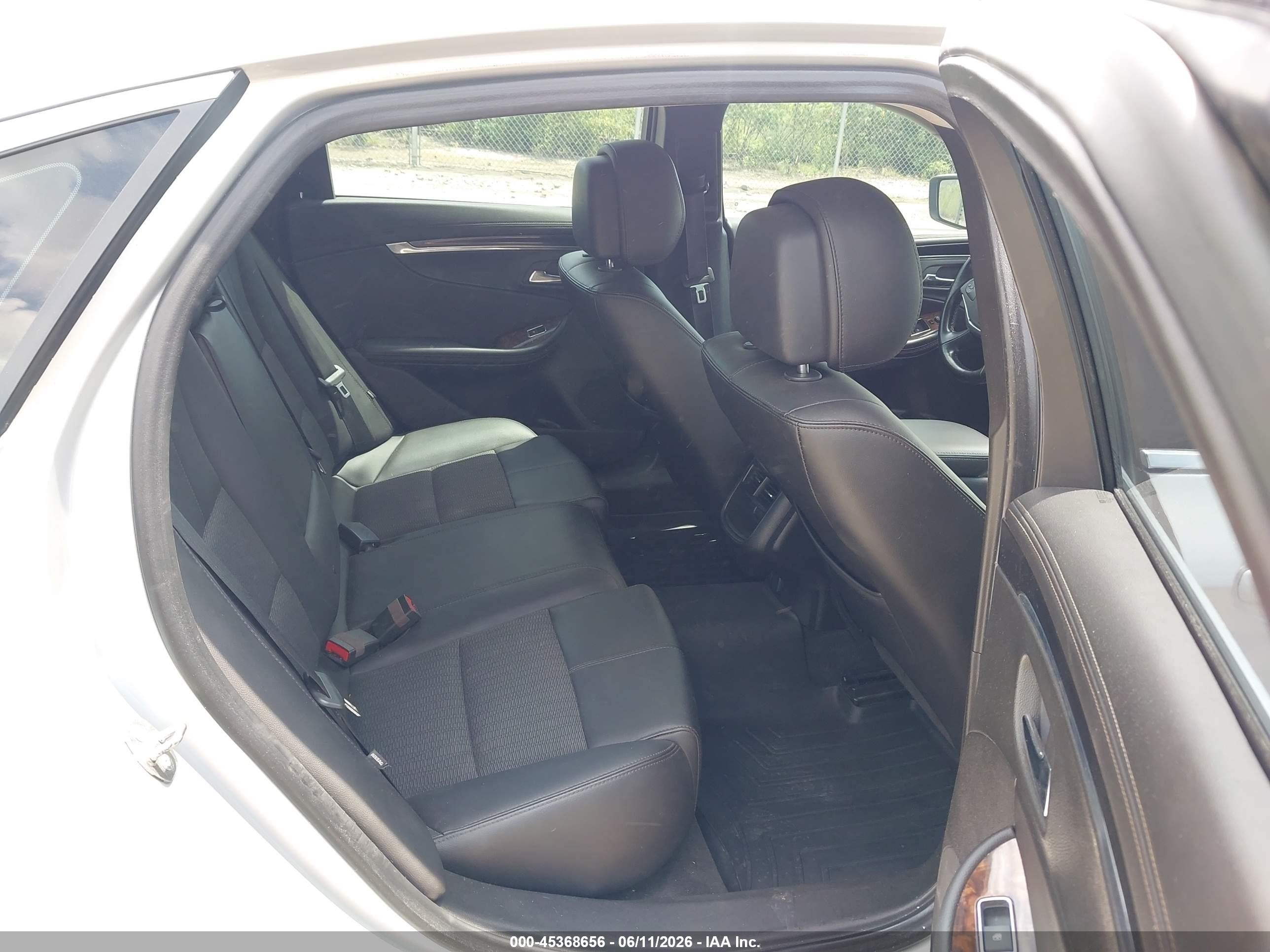 2014 Chevrolet Impala 2lt Silver vin: 1G1125S37EU132037