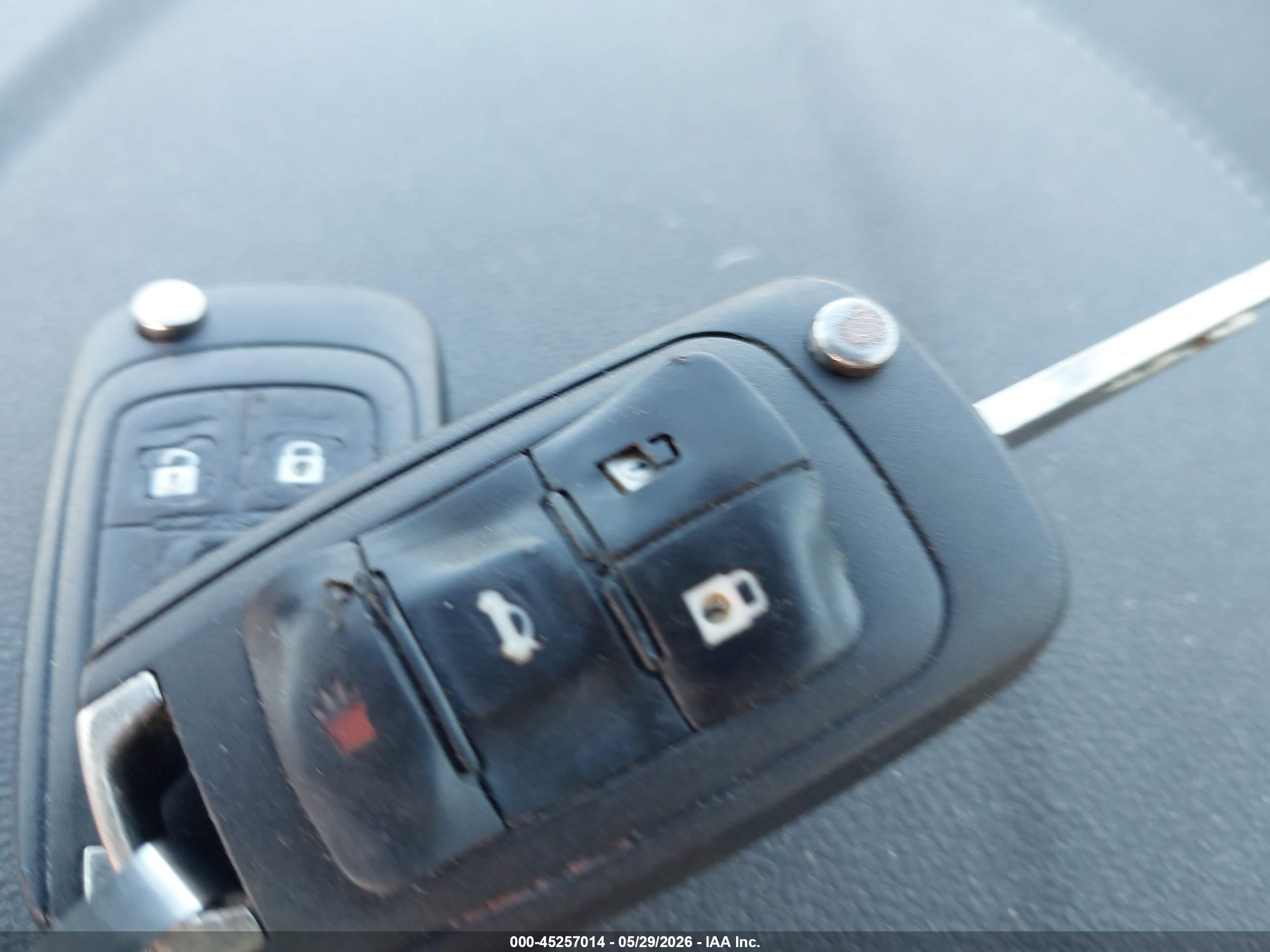 2015 Chevrolet Impala 2lt Серебряный vin: 1G1125S37FU120424