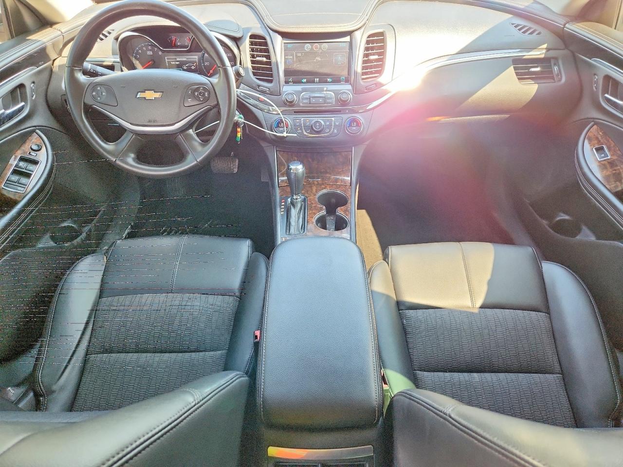 2014 Chevrolet Impala Lt Silver vin: 1G1125S38EU109611