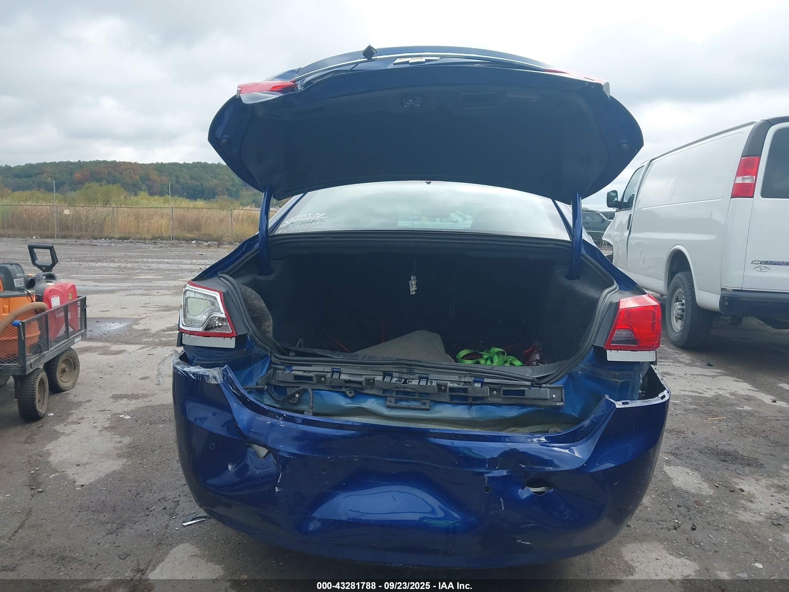 2014 Chevrolet Impala 2lt Синий vin: 1G1125S38EU138946
