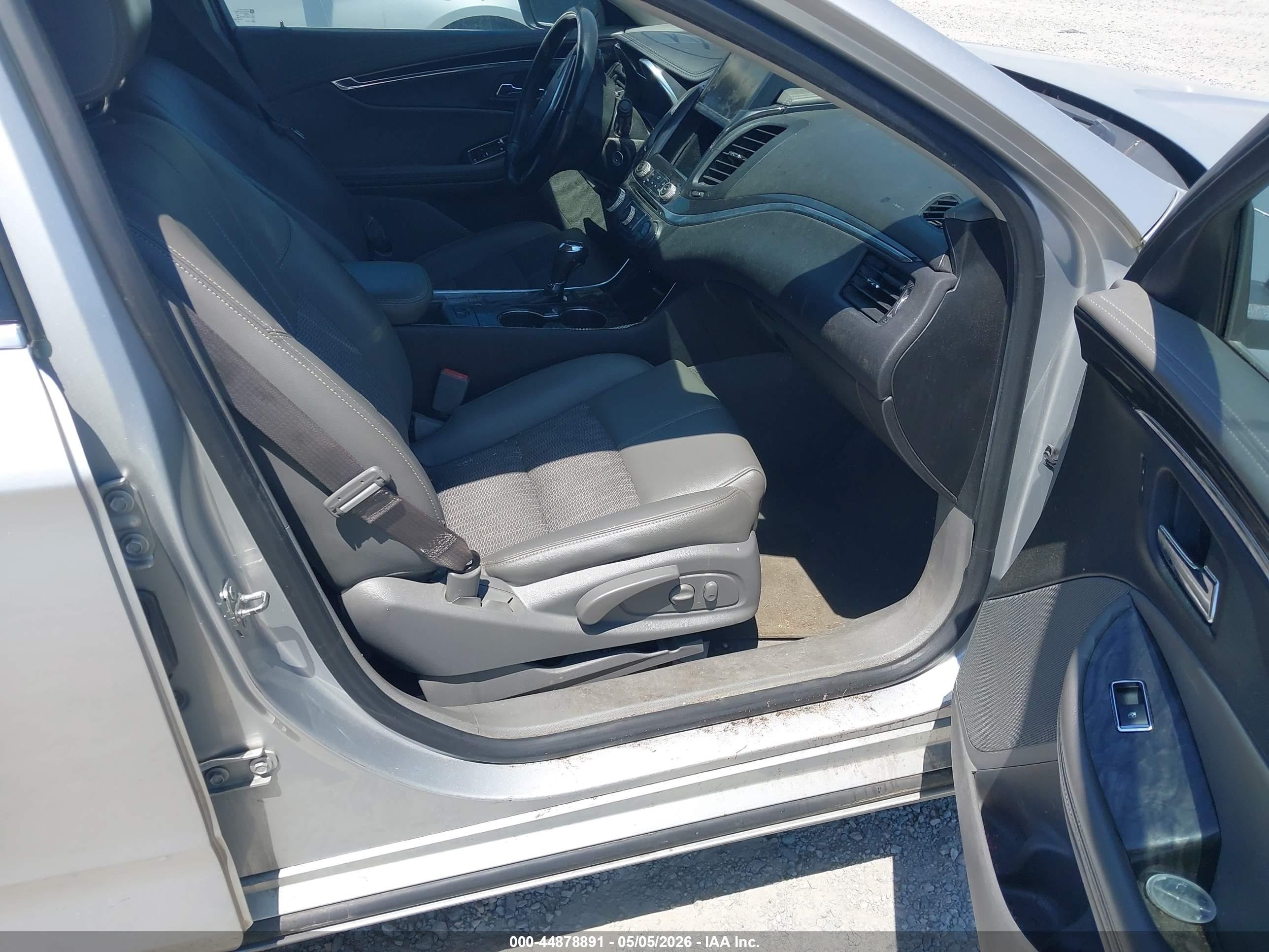 2015 Chevrolet Impala 2lt Серебряный vin: 1G1125S38FU117922