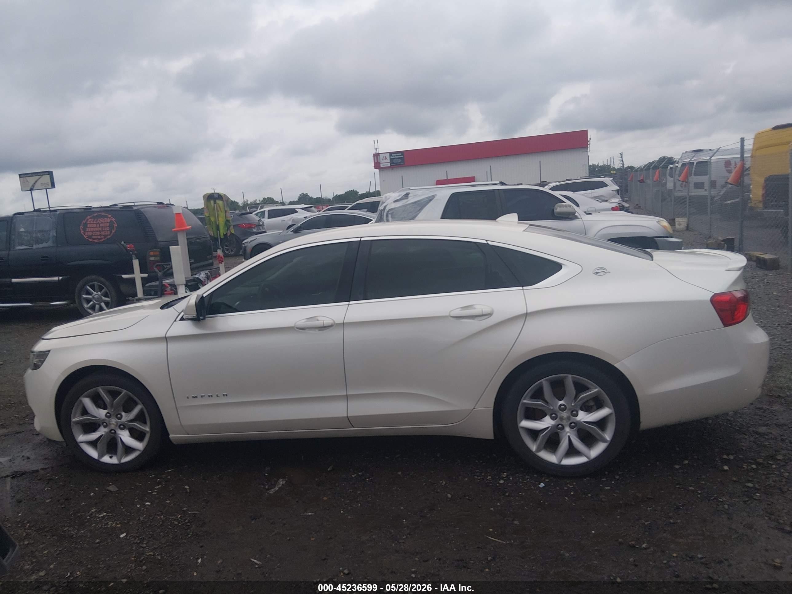2014 Chevrolet Impala 2lt White vin: 1G1125S3XEU168191