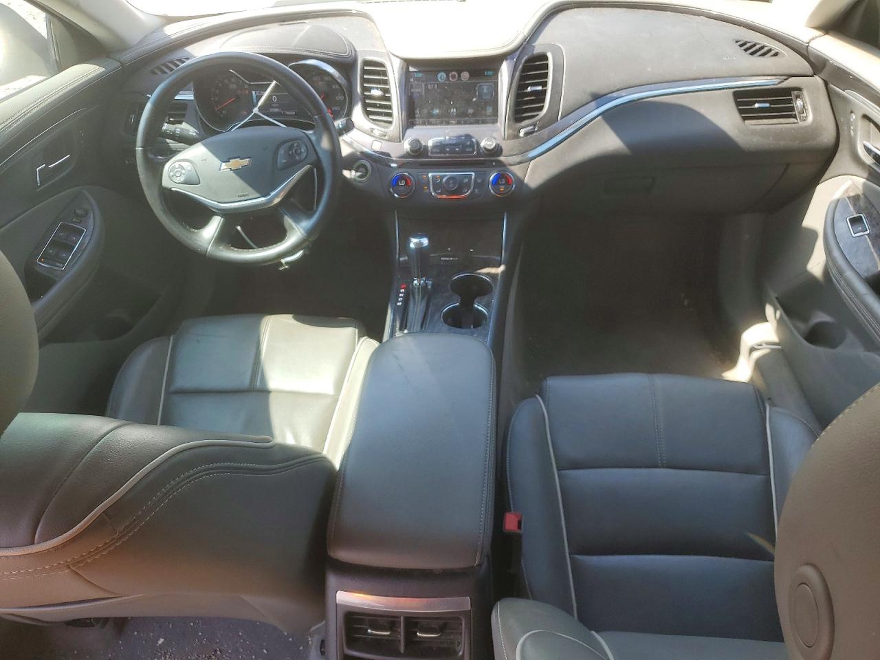 2014 Chevrolet Impala Silver vin: 1G1145SL6EU168912