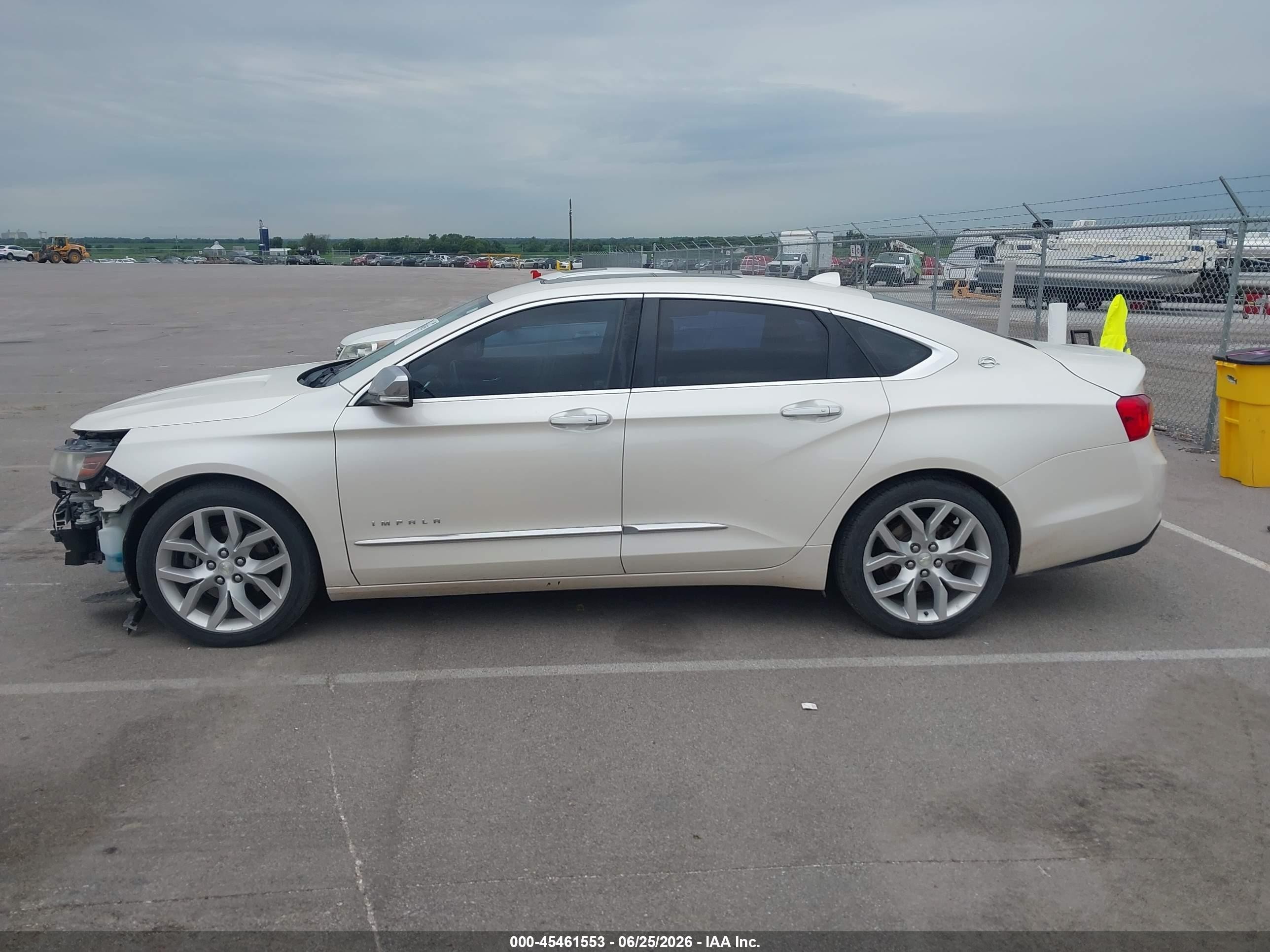 2014 Chevrolet Impala 2lz White vin: 1G1155S36EU124552