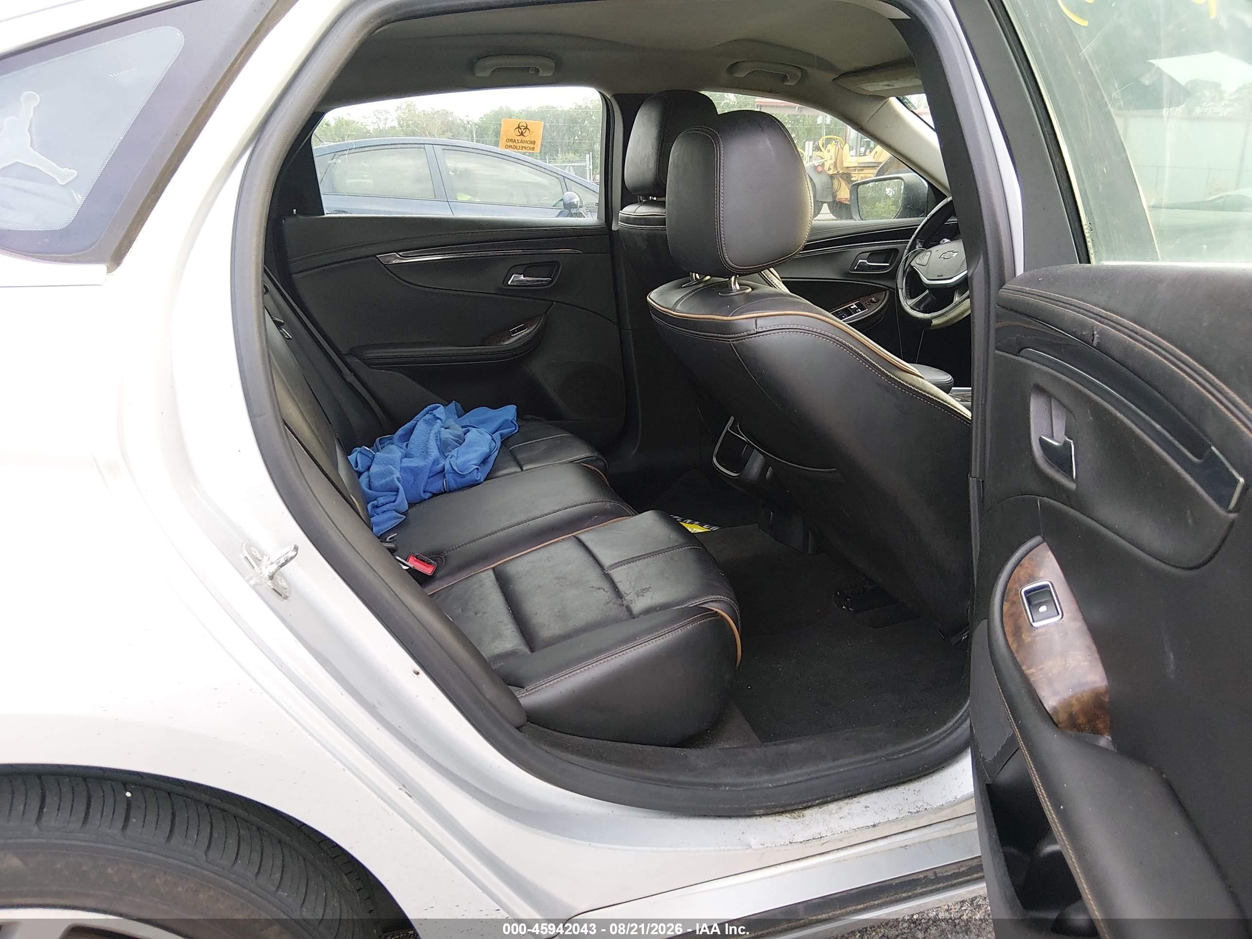 2015 Chevrolet Impala 1lz Серебряный vin: 1G1155SL5FU114600